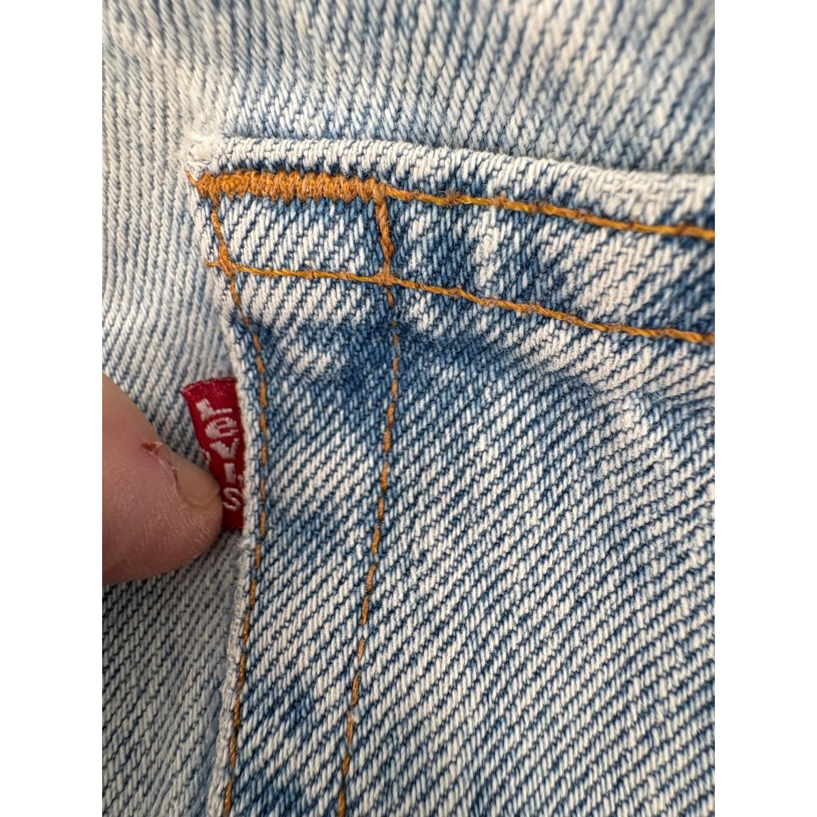Levis 550 Relaxed Fit Tapered Leg Jeans Light Wash 16 REG S Blue women's Vintage - Thumbnail 9