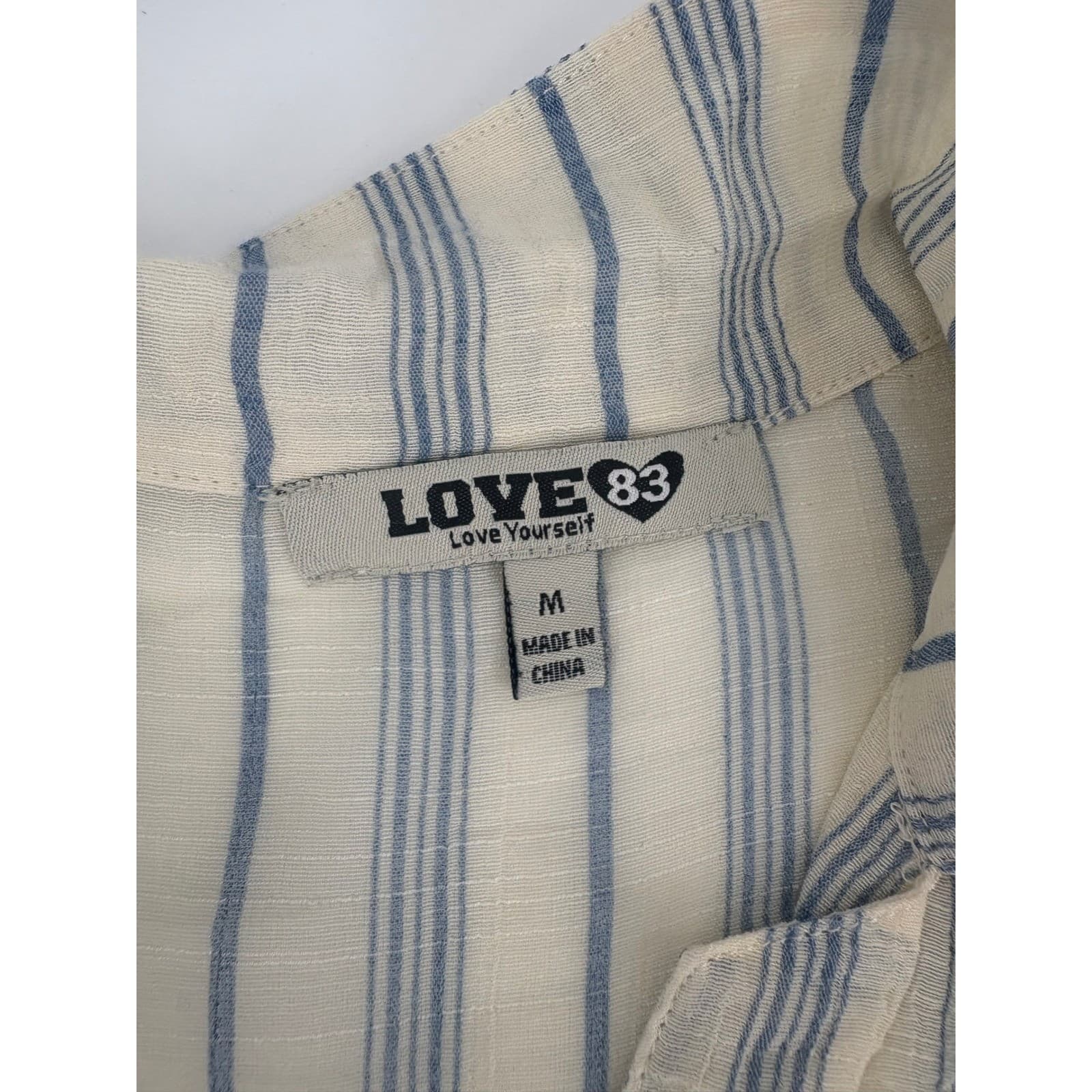 Love 83 Striped V Neck Short Sleeve Tunic Top Women's Size Medium - Thumbnail 3