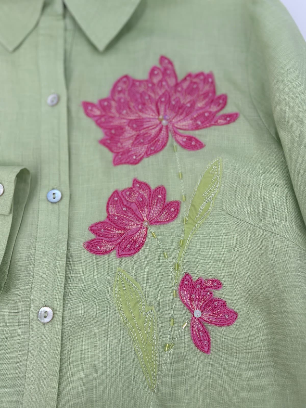 Edward Women’s Linen Blouse S Green Embroidered Floral Button Front Spring - Thumbnail 7