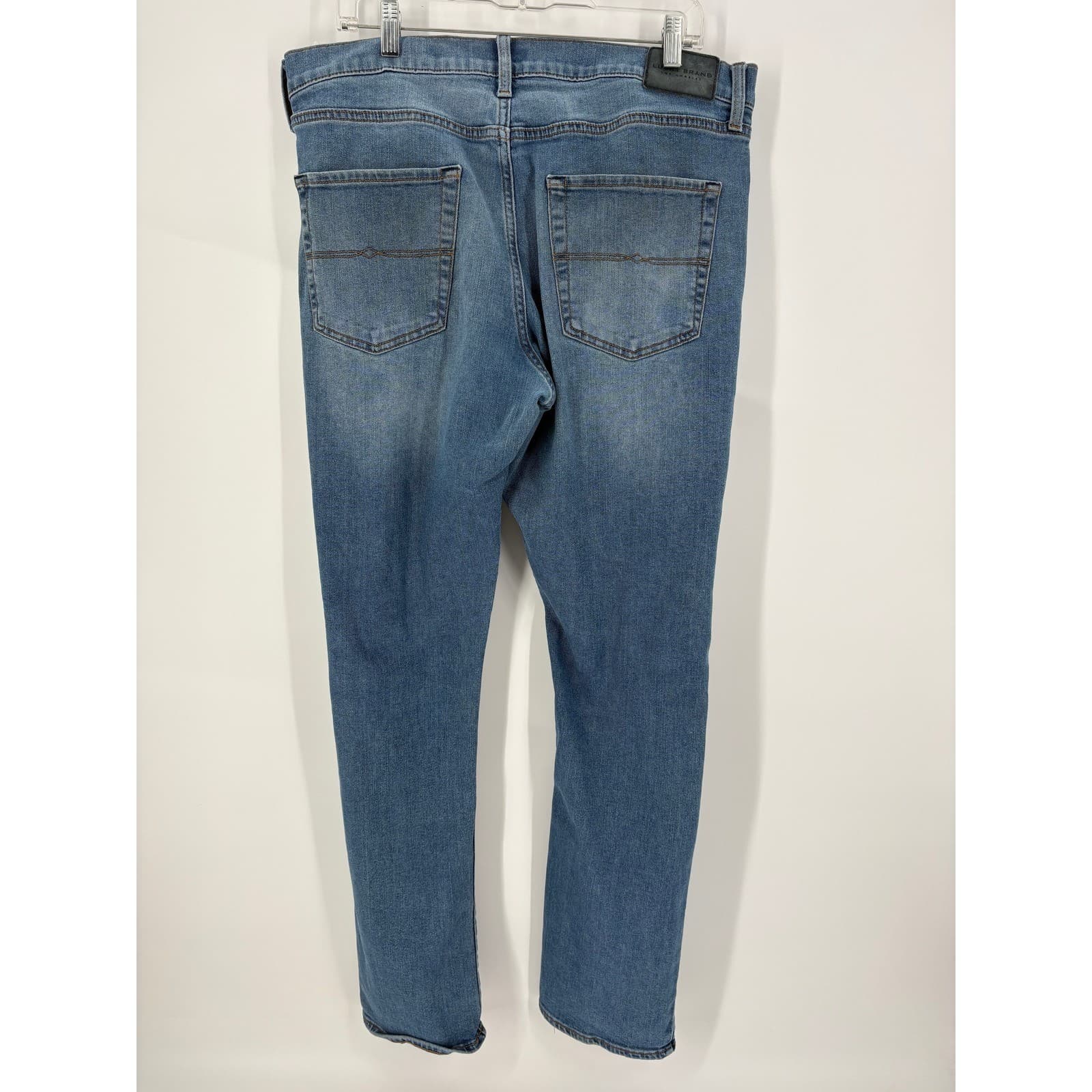 Lucky Brand 410 Athletic Slim Men's Jeans Medium Wash Size 36x33 - Thumbnail 3