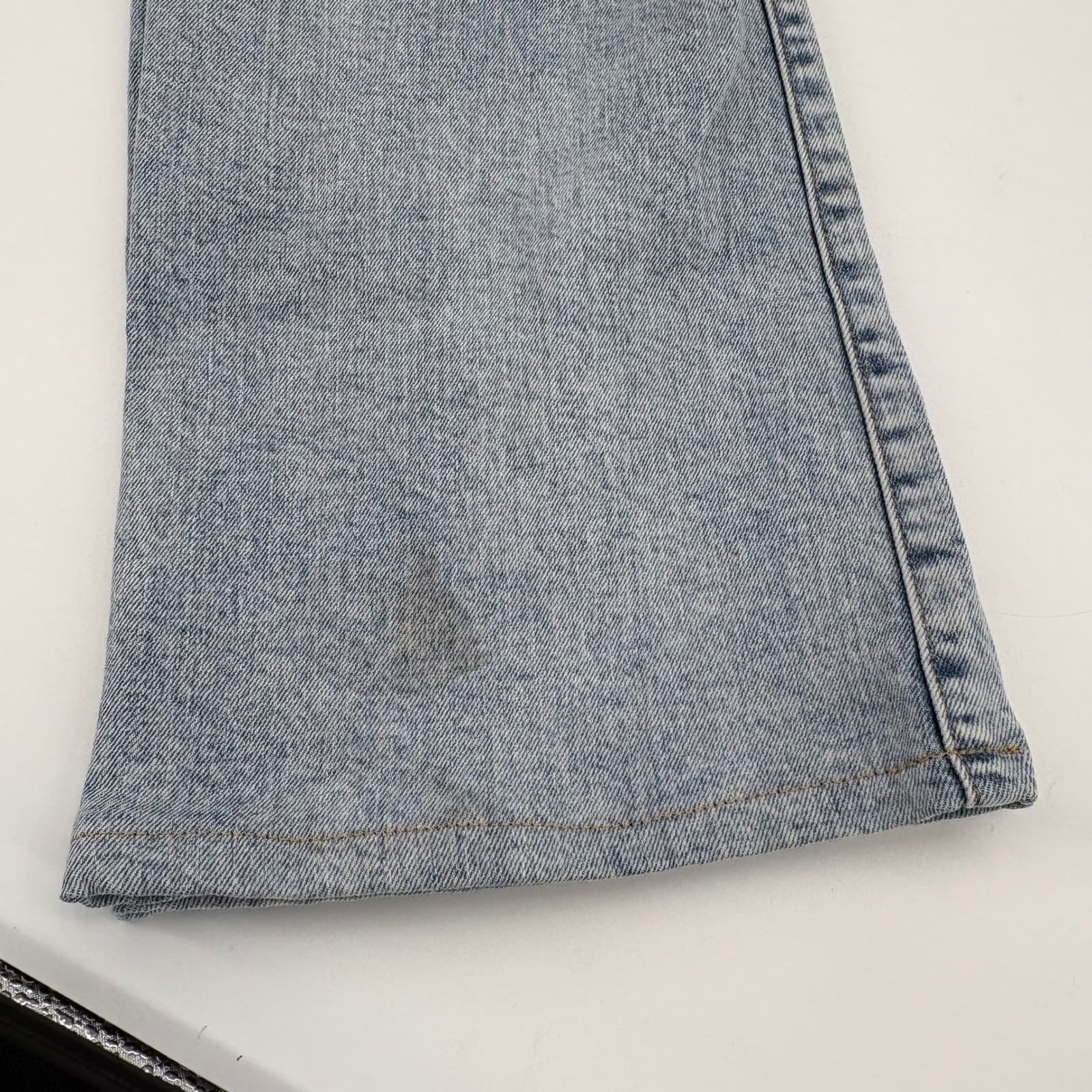 Express Women's Boot Low Rise Jeans Light Wash Distressed Size 6R - Thumbnail 14