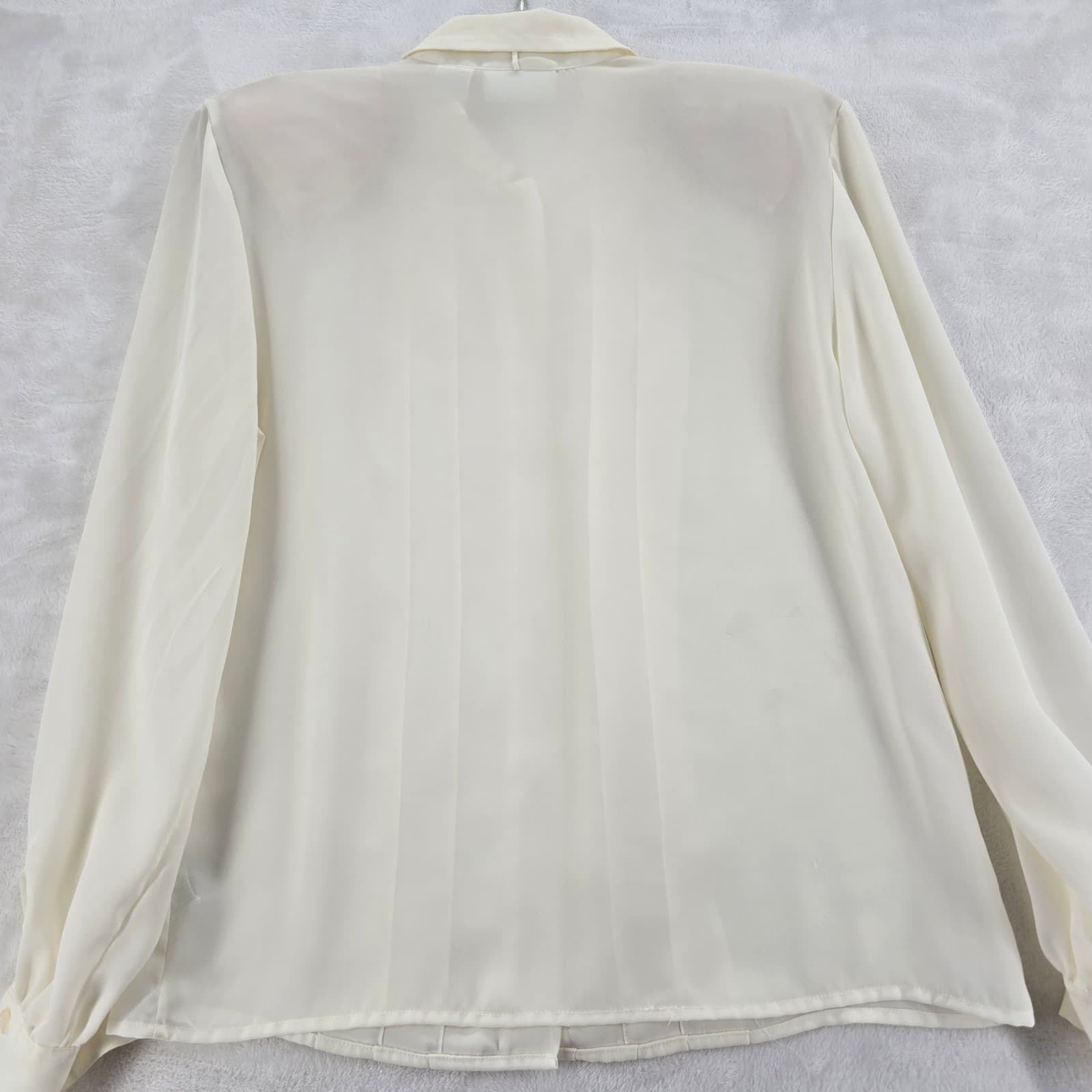 Liz Claiborne Blouse Womens 8 Top Cream Pleated Button Front Long Sleeve - Thumbnail 7