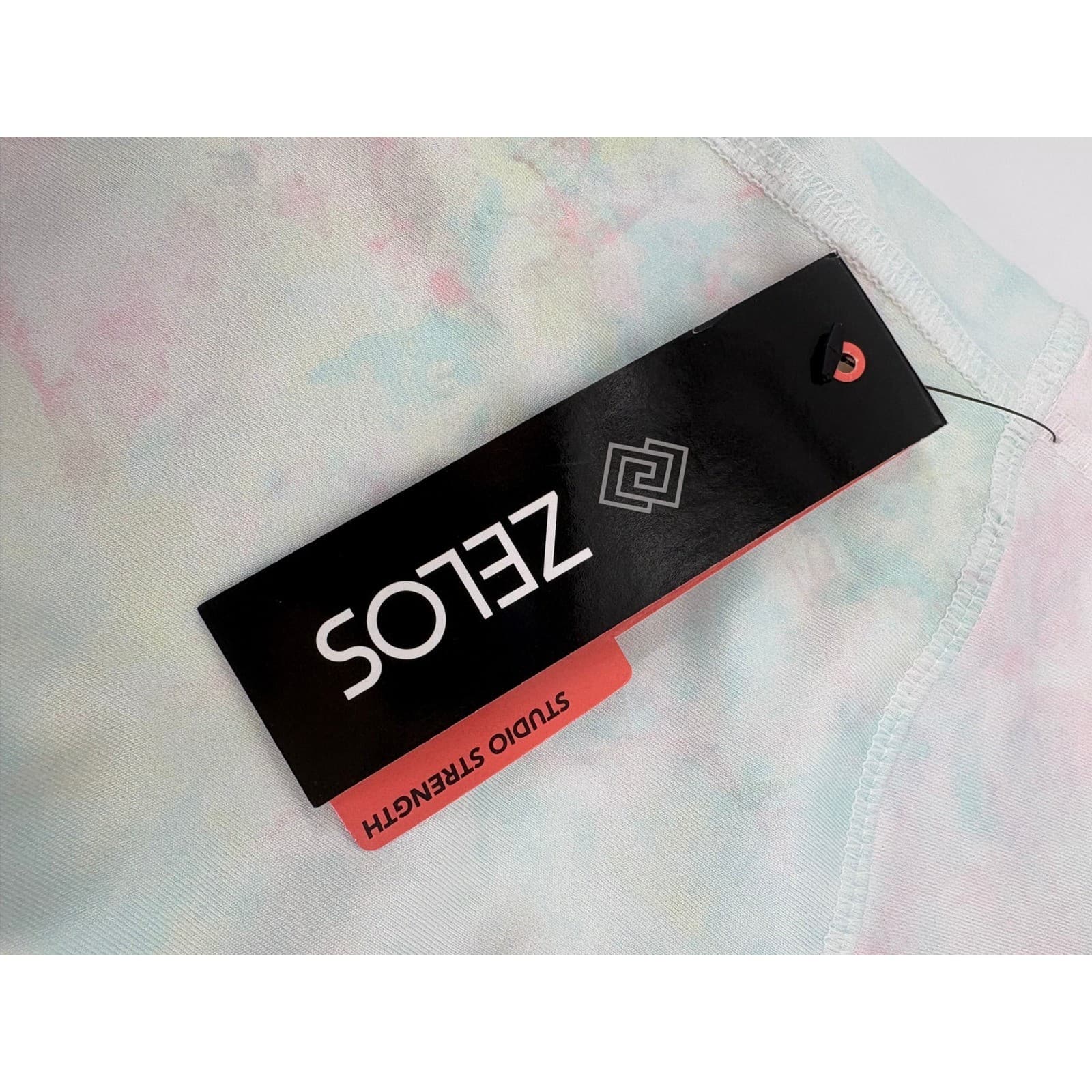 ZELOS Studio Strength White Dye 7/8ths Ankle Leggings - Size M - Thumbnail 4