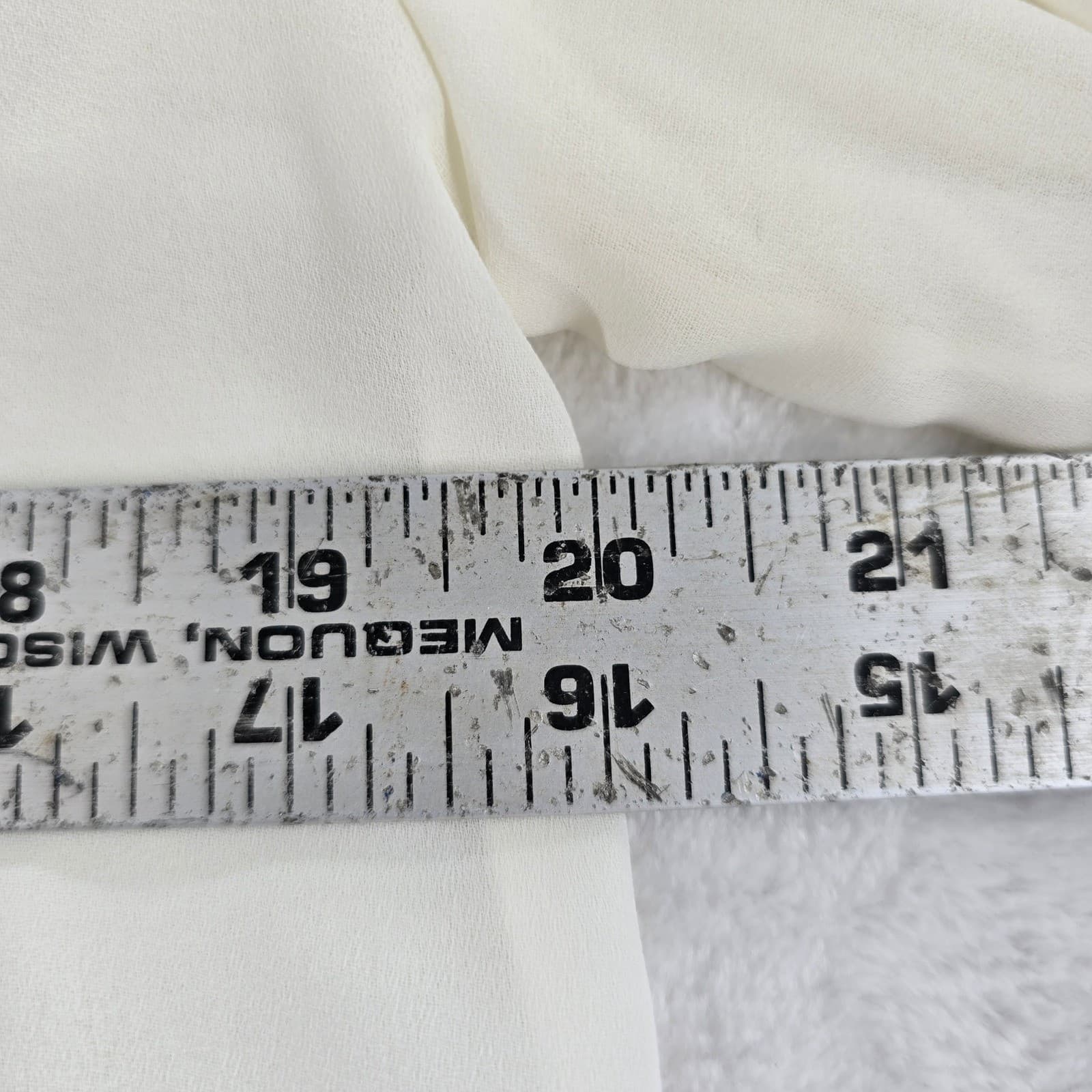 Liz Claiborne Blouse Womens 8 Top Cream Pleated Button Front Long Sleeve - Thumbnail 5