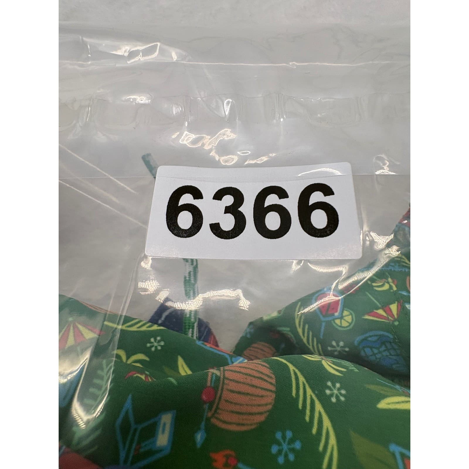 Skiff Dogs Swim Trunks Mens M Shorts Green Tiki Cocktail Pedigree Litter - Thumbnail 19