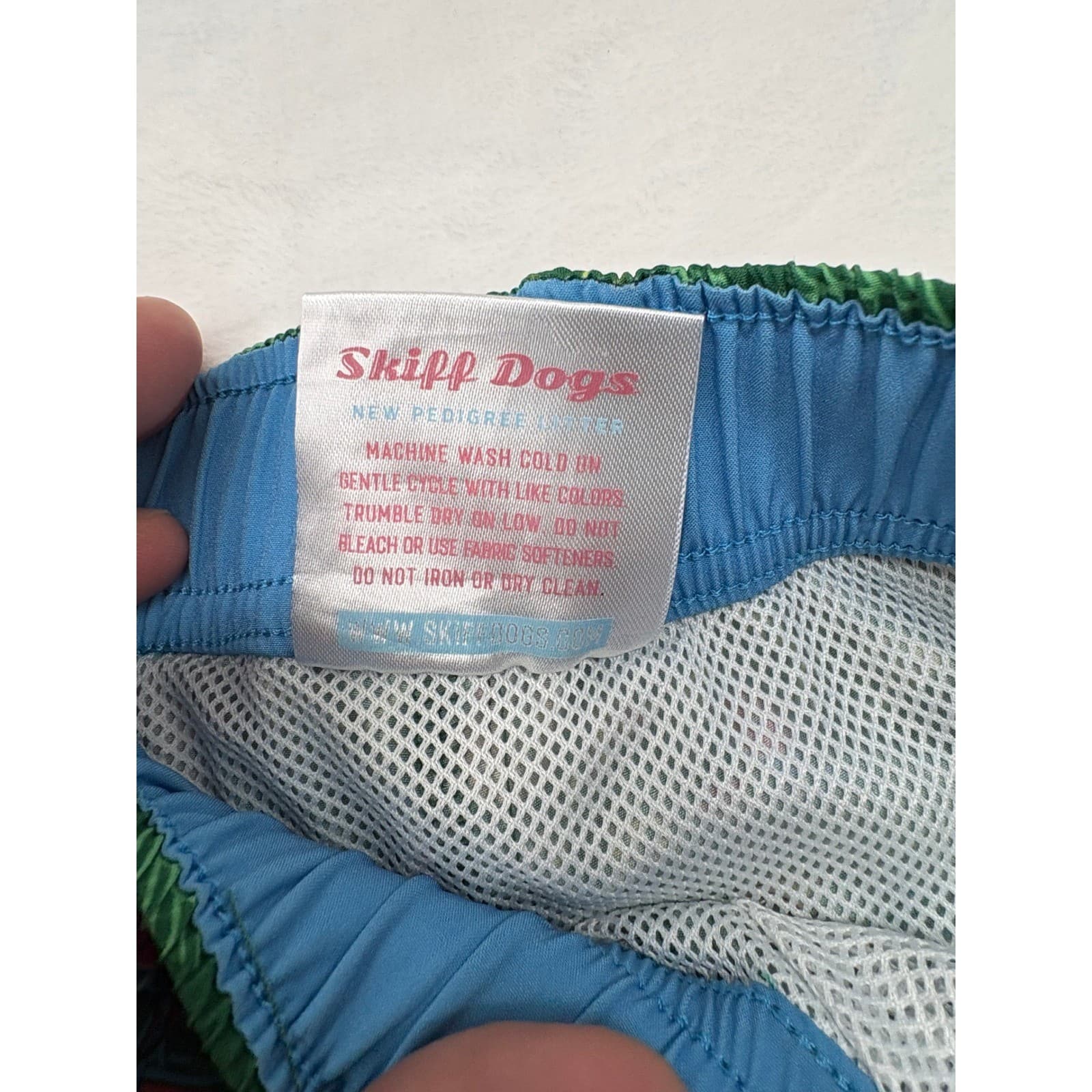 Skiff Dogs Swim Trunks Mens M Shorts Green Tiki Cocktail Pedigree Litter - Thumbnail 3
