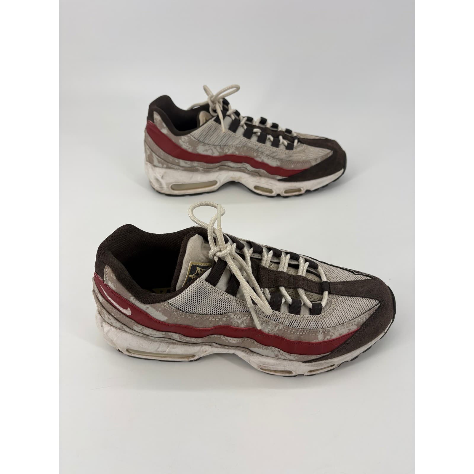 Nike Air Max 95 DQ9016 001 Mens Soccer FC Beige Brown Red Sz 10 - Thumbnail 2
