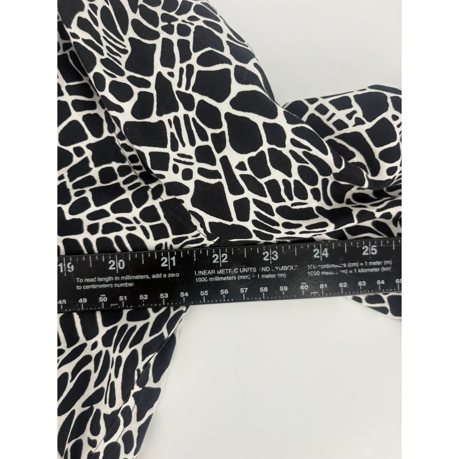 Chicos Womens Black White Abstract Print Button Up Shirt Blouse Top Size 2 - Thumbnail 4