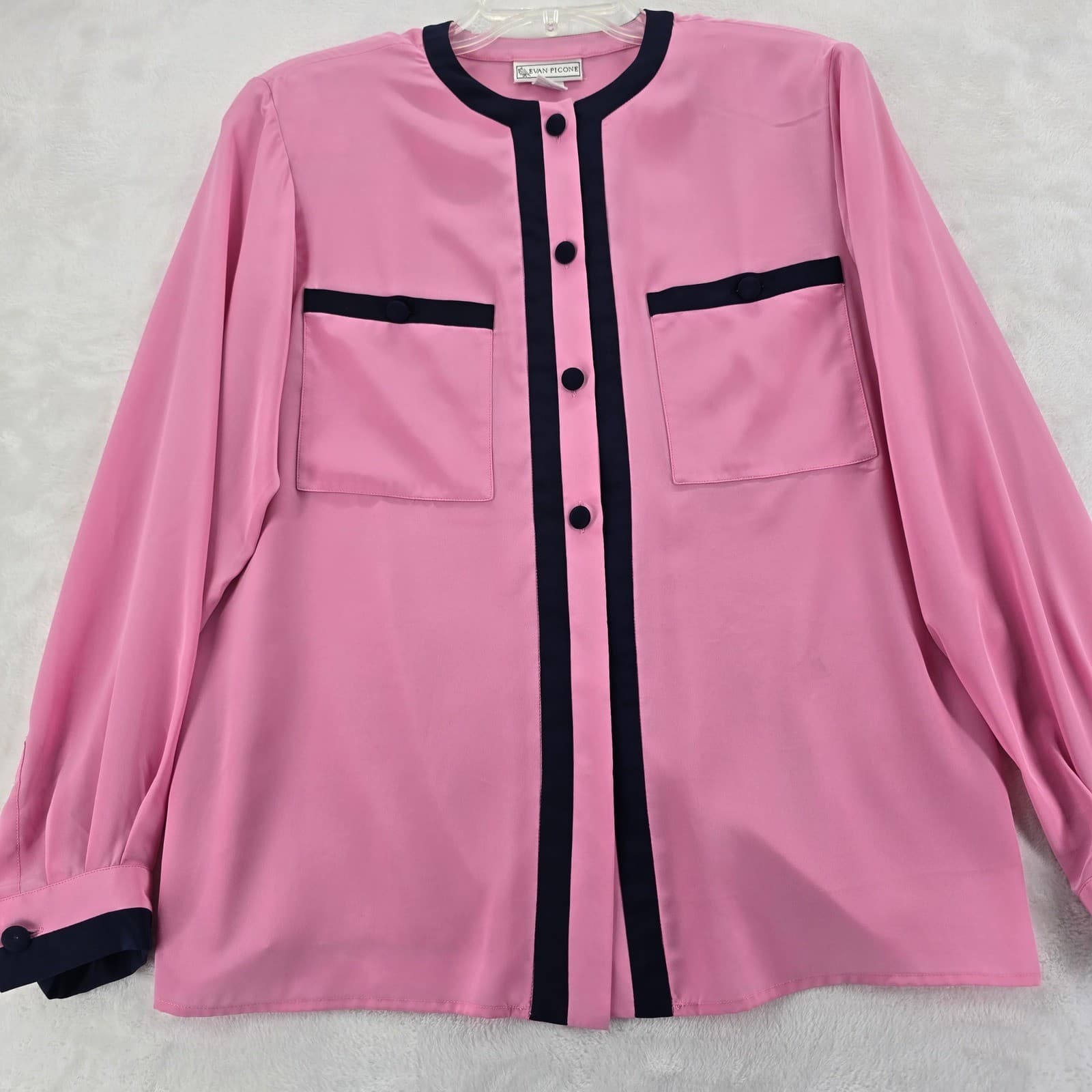 Evan Picone Blouse Womens 10 Button Front Pink Navy Blue Contrast Trim Pocket