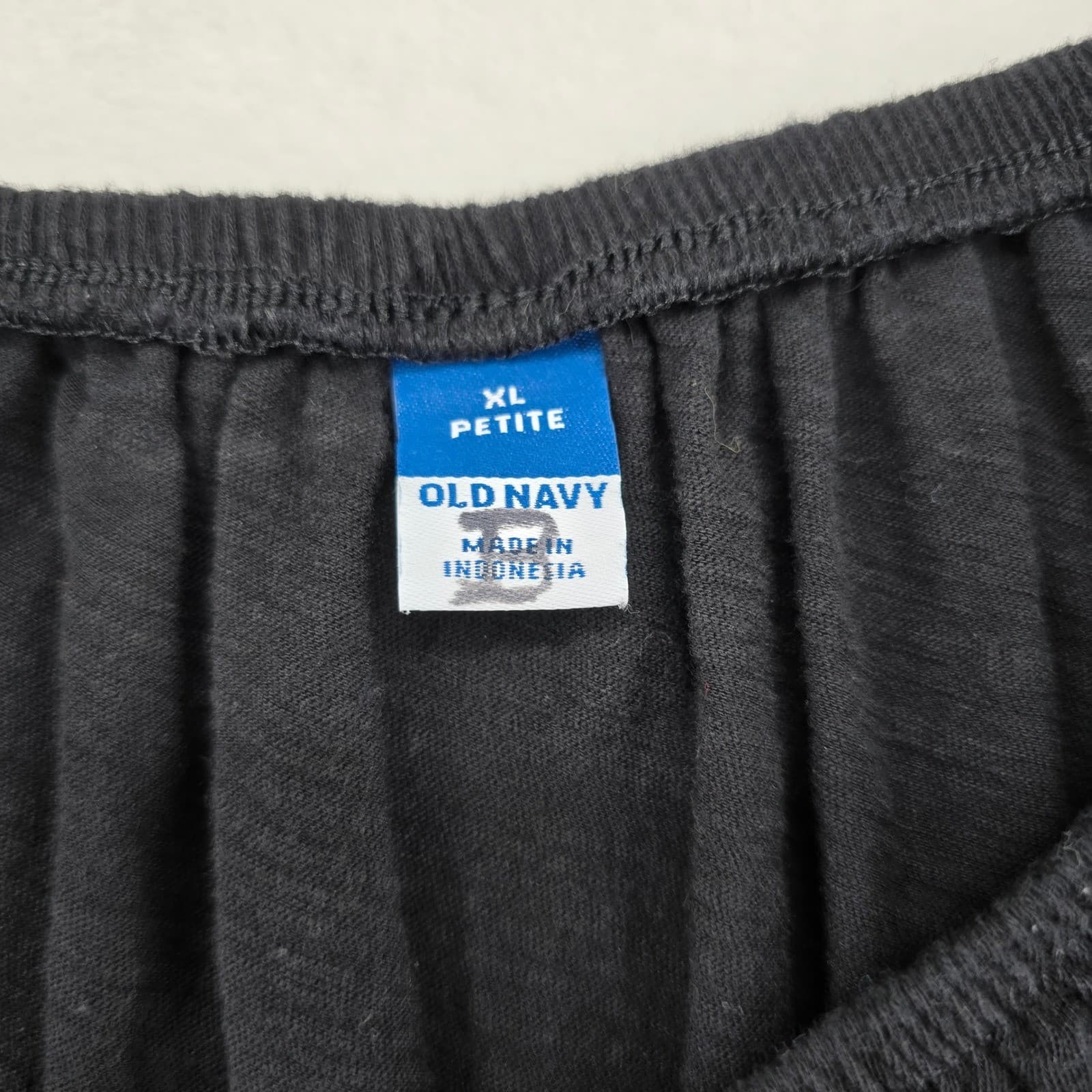 Old Navy Blouse Womens XL Petite Top Black Puff Sleeve Cotton Keyhole - Thumbnail 2