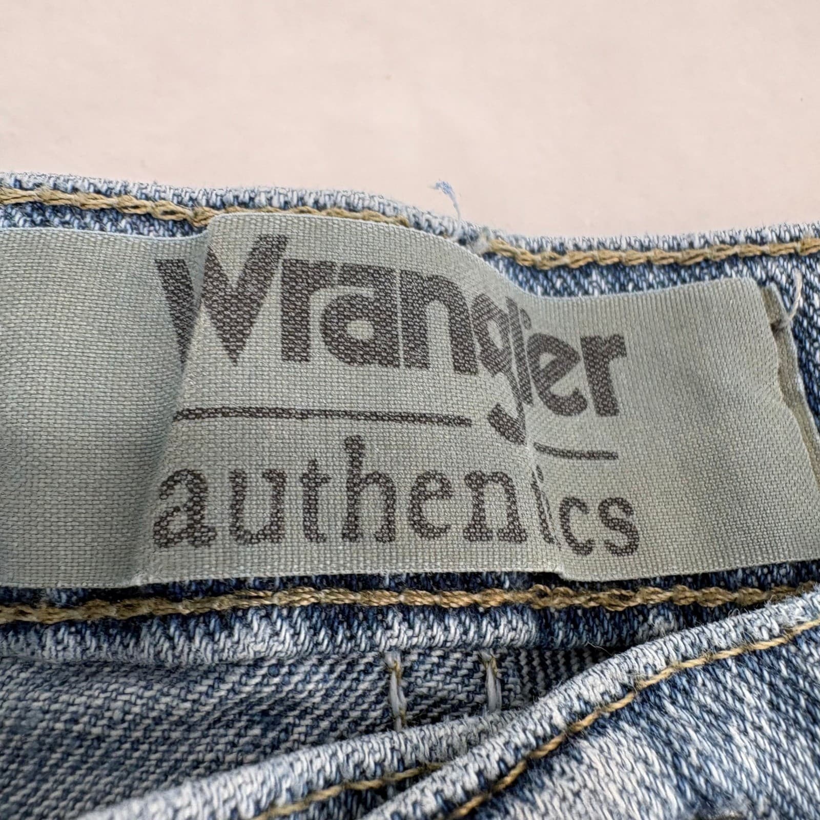 Wrangler Jeans 33x30 Authentics Bundle Blue Light Wash Denim Stretch 10ZM200 - Thumbnail 3