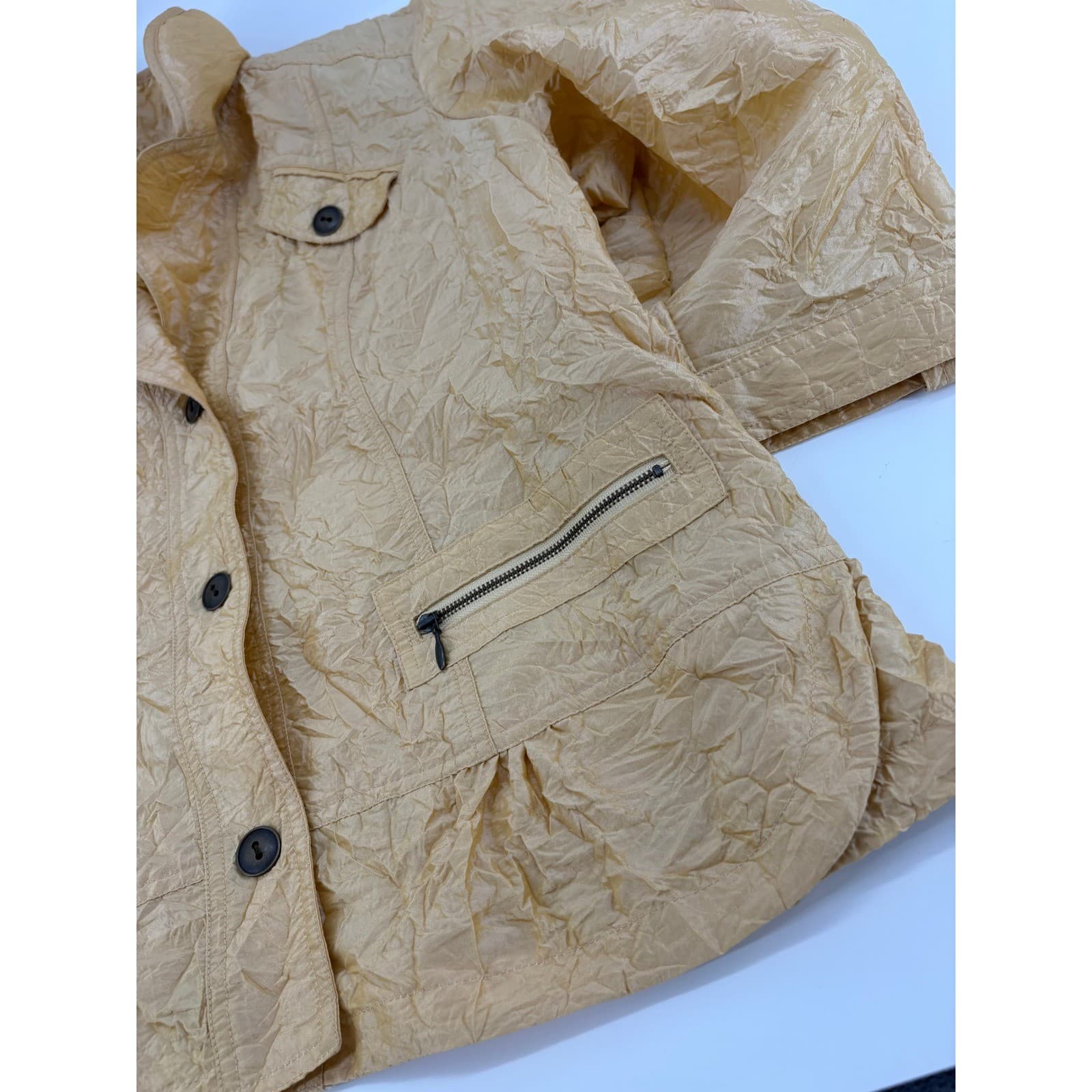 Chico's Women's Tan Crinkle Jacket Collared 3/4 Sleeve Button Front Size 2 - Thumbnail 4