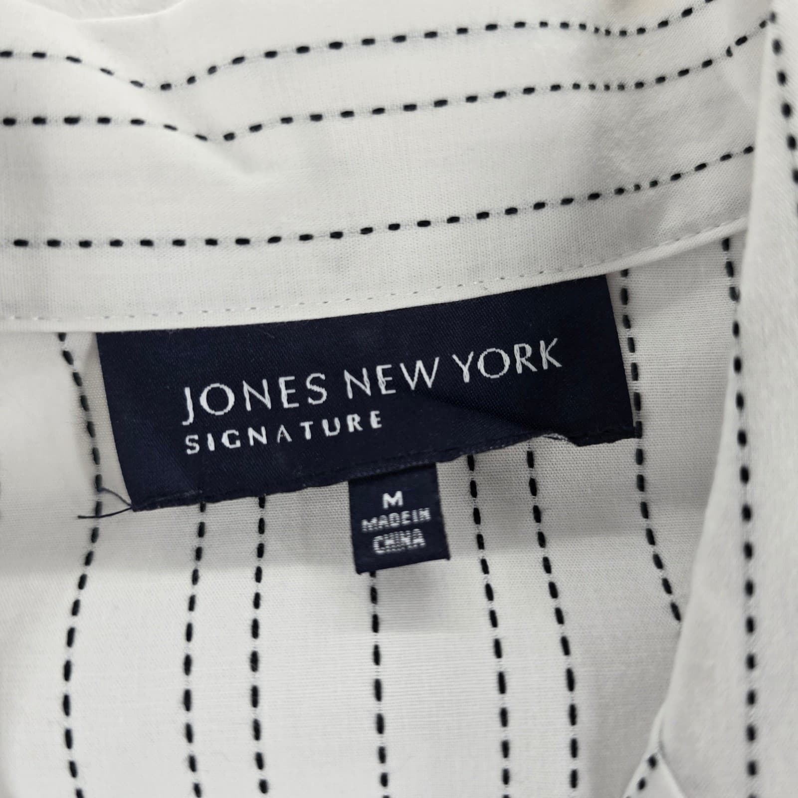 Jones New York Shirt Womens M Button Down White Pinstripe Tie Front Long Sleeve - Thumbnail 2