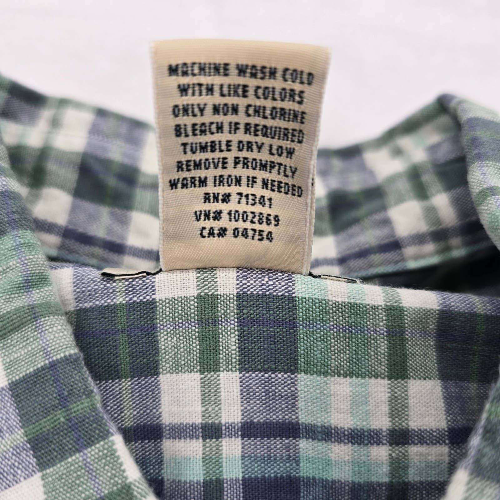 L.L. Bean Shirt Mens Medium Regular Button Down Green Plaid Traditional Fit - Thumbnail 3
