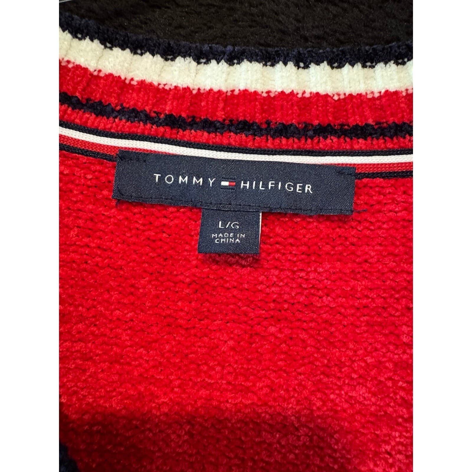 Tommy Hilfiger Sweater Mens L Red V-Neck Knit Pullover Classic Fit Large - Thumbnail 2