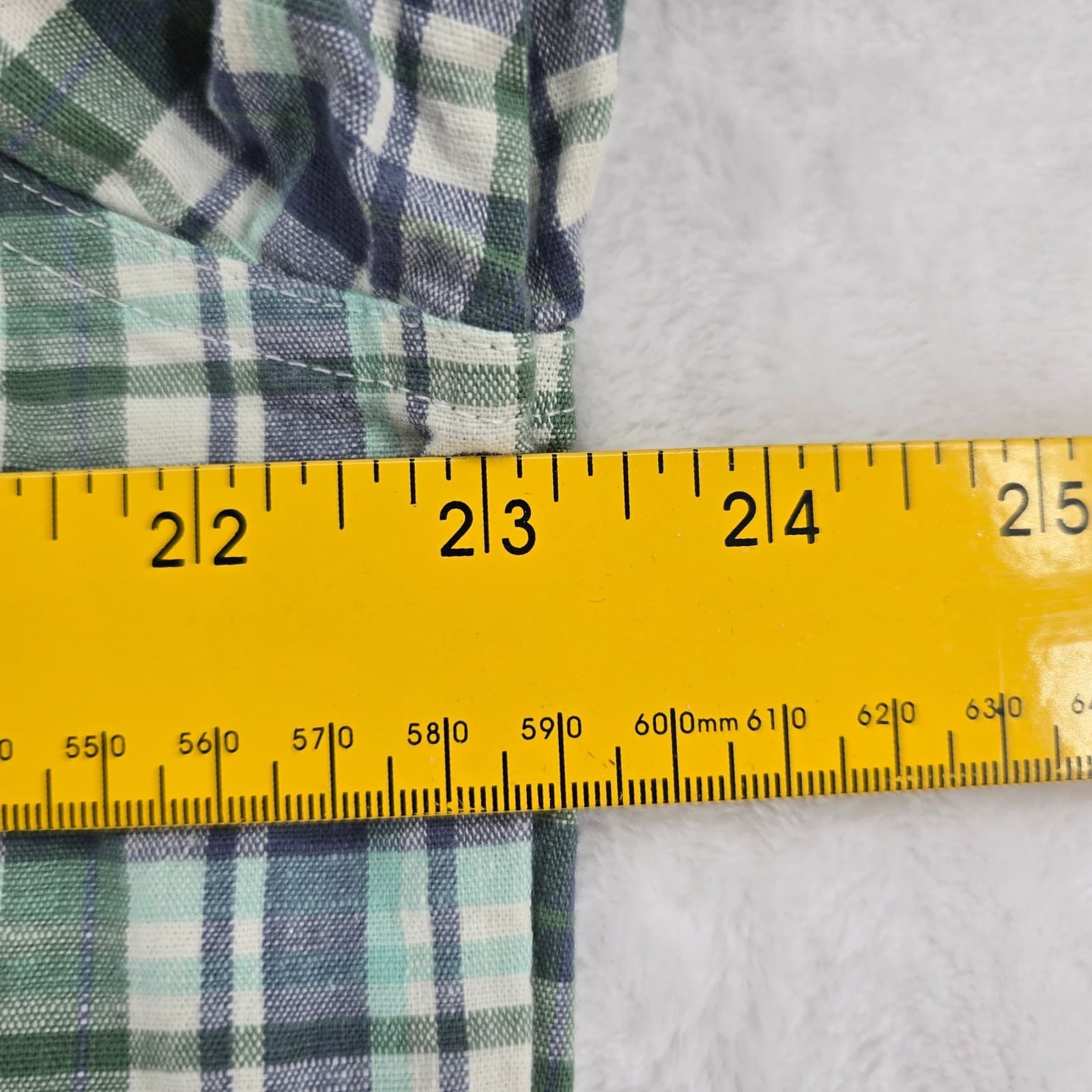 L.L. Bean Shirt Mens Medium Regular Button Down Green Plaid Traditional Fit - Thumbnail 4