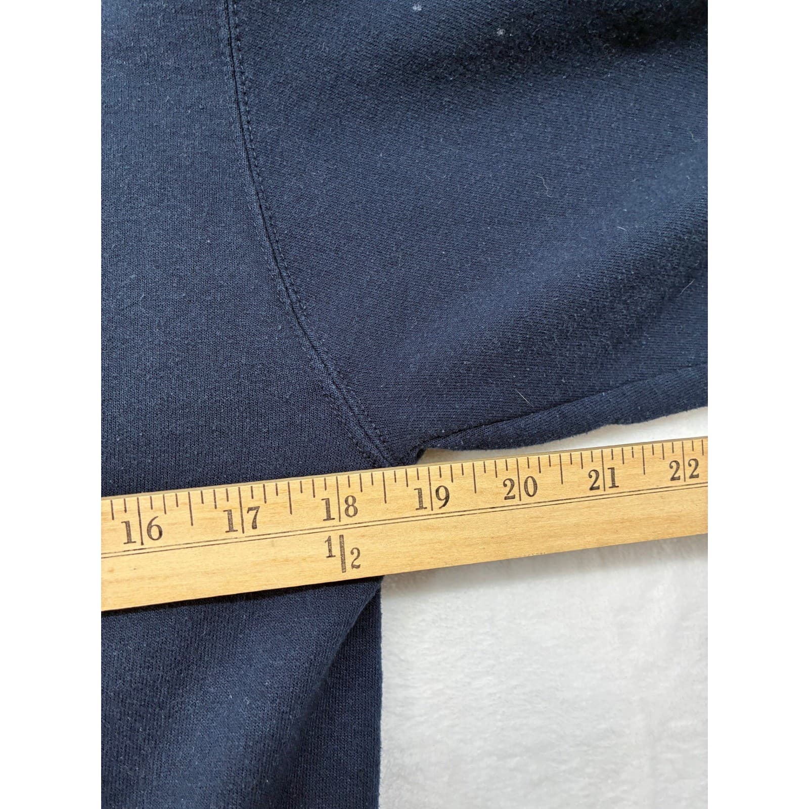 Champion Hoodie Womens Small Hoodie Navy Blue UNCW Seahawks Eco Fleece Graphic - Thumbnail 4