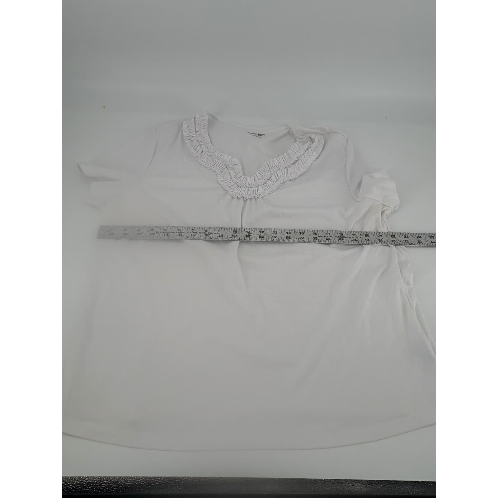 Madison Taylor Woman 1X White Short Sleeve Top Ruffle Neckline Blouse - Thumbnail 5