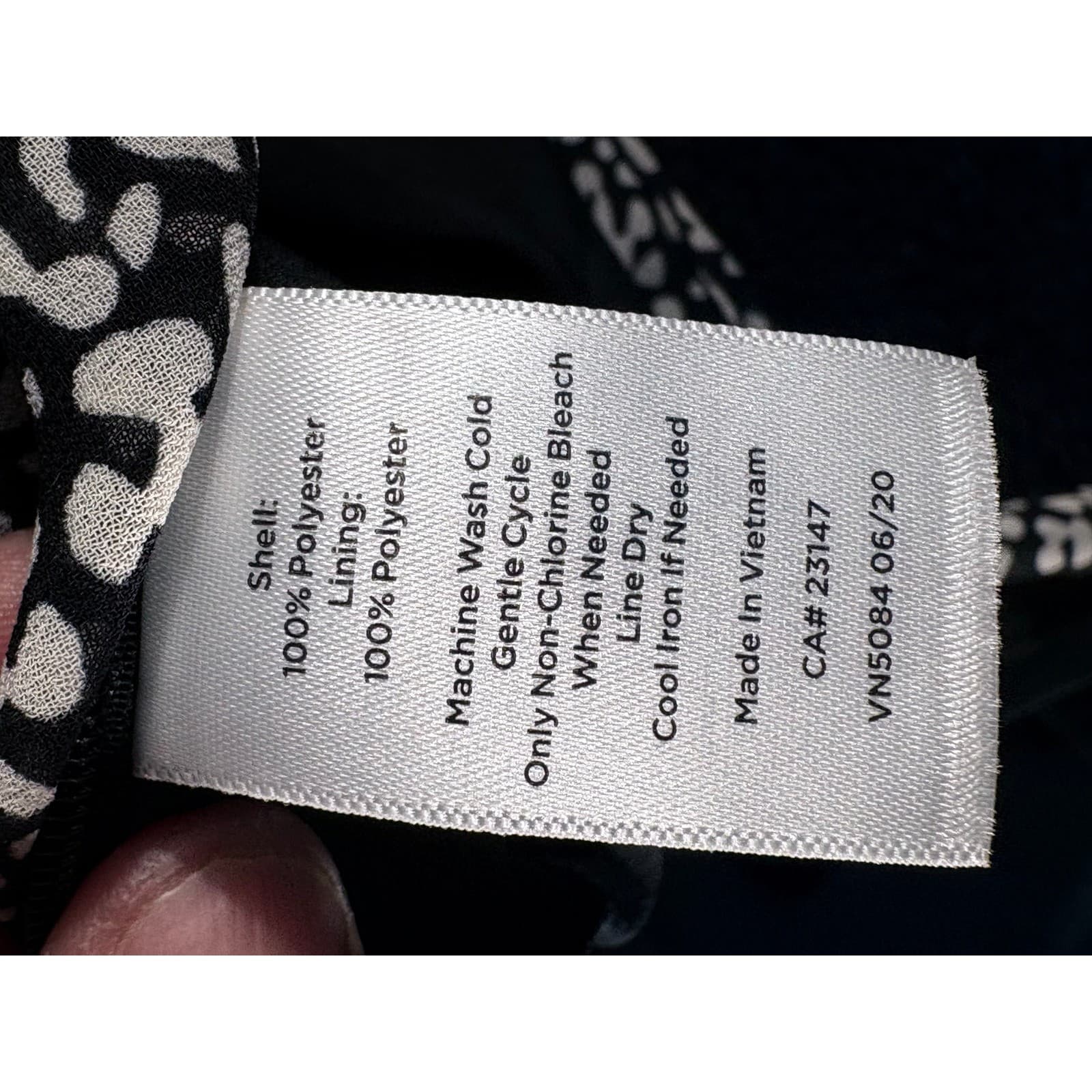 Talbots Women's Sleeveless Halter Top Black White Print Size 12 - Thumbnail 5