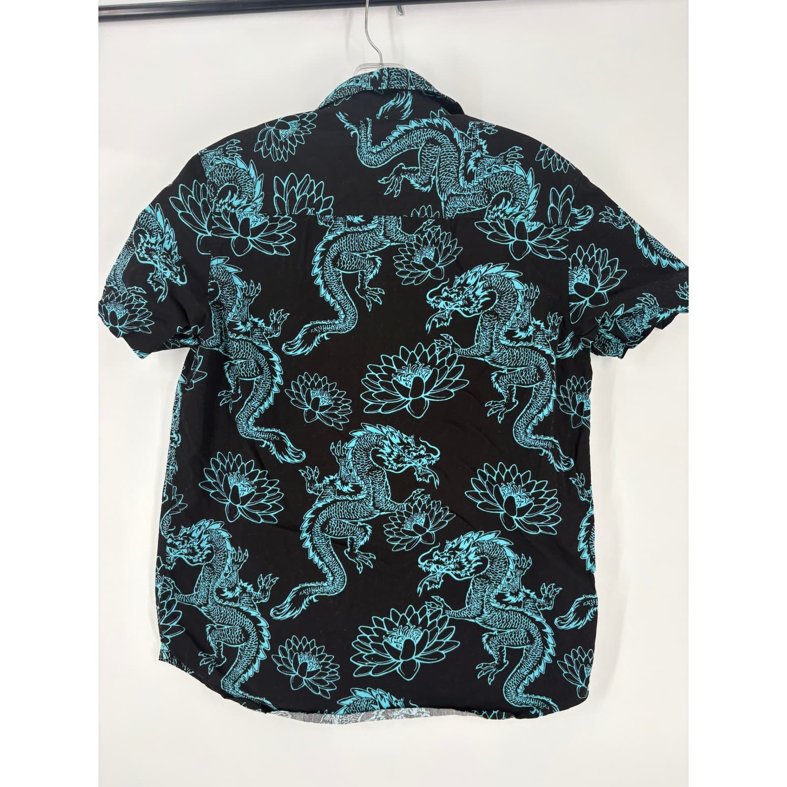 Eighty Eight Mens Black Dragon Lotus Print Short Sleeve Button Up Shirt Size S - Thumbnail 2