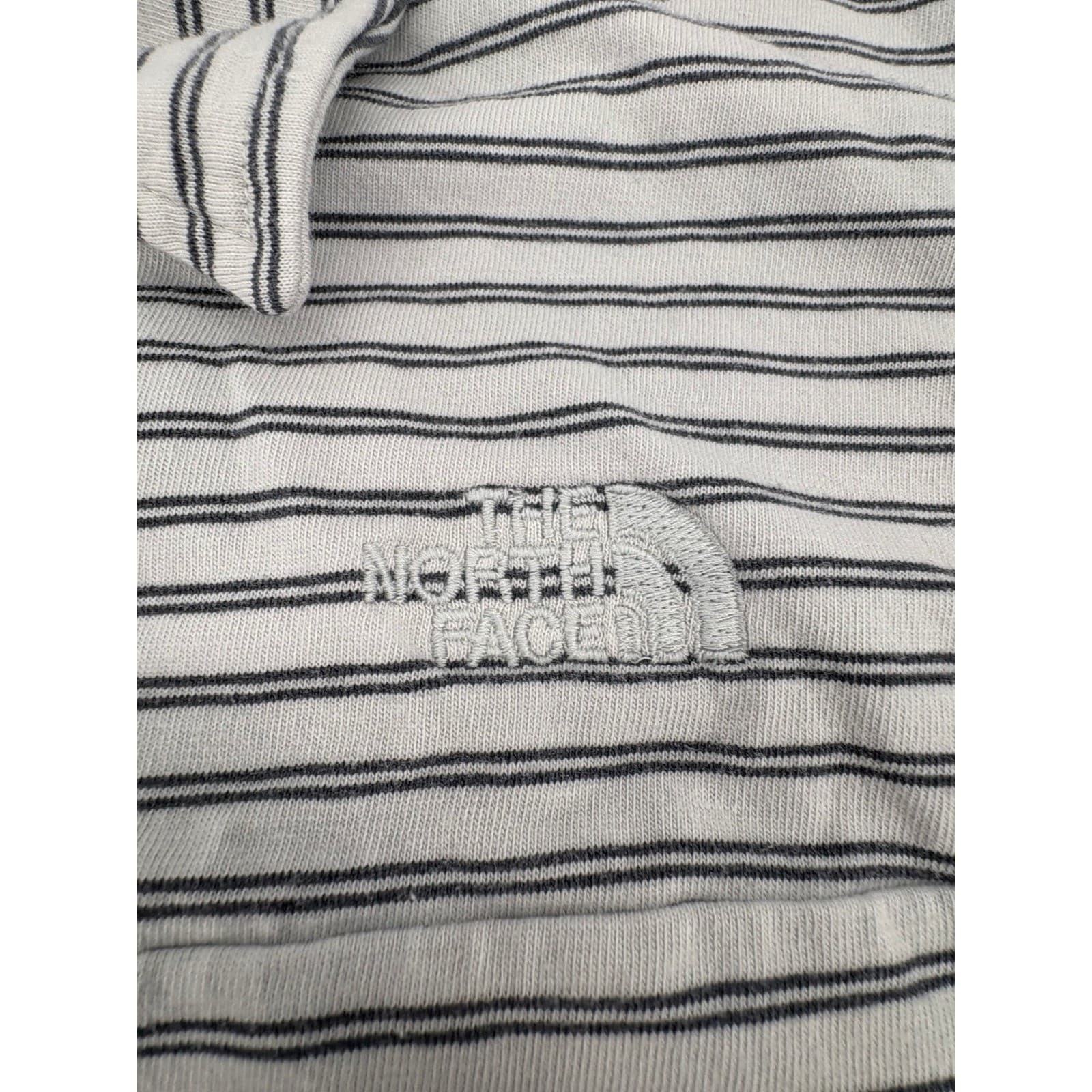 The North Face Polo Mens XXL Polo White Gray Striped NF0A7ZVY Short Sleeve - Thumbnail 3