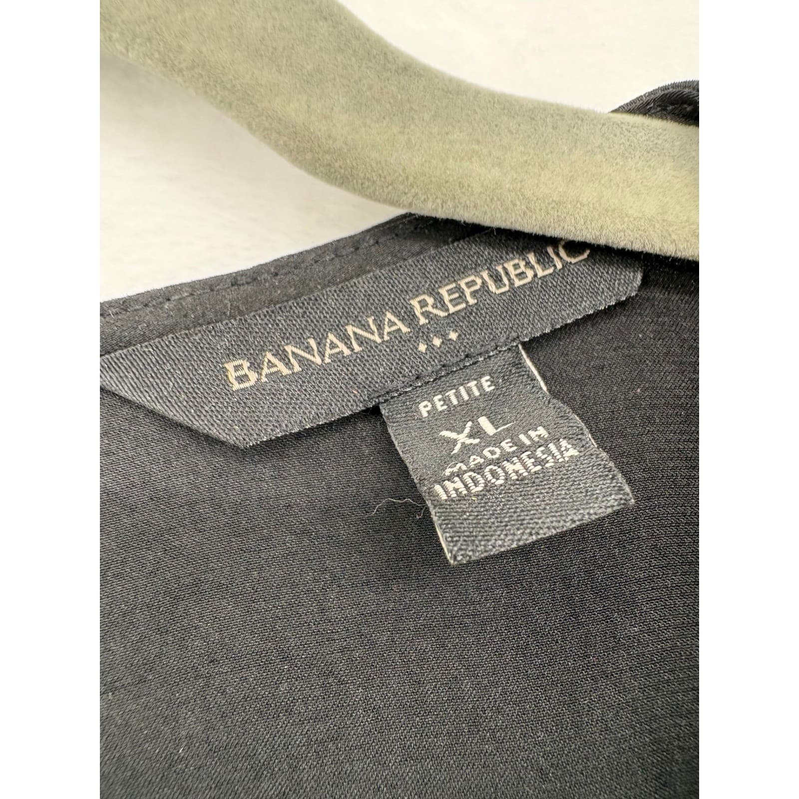 Banana Republic Blouse Womens XL Petite Top Black Short Sleeve Textured - Thumbnail 2