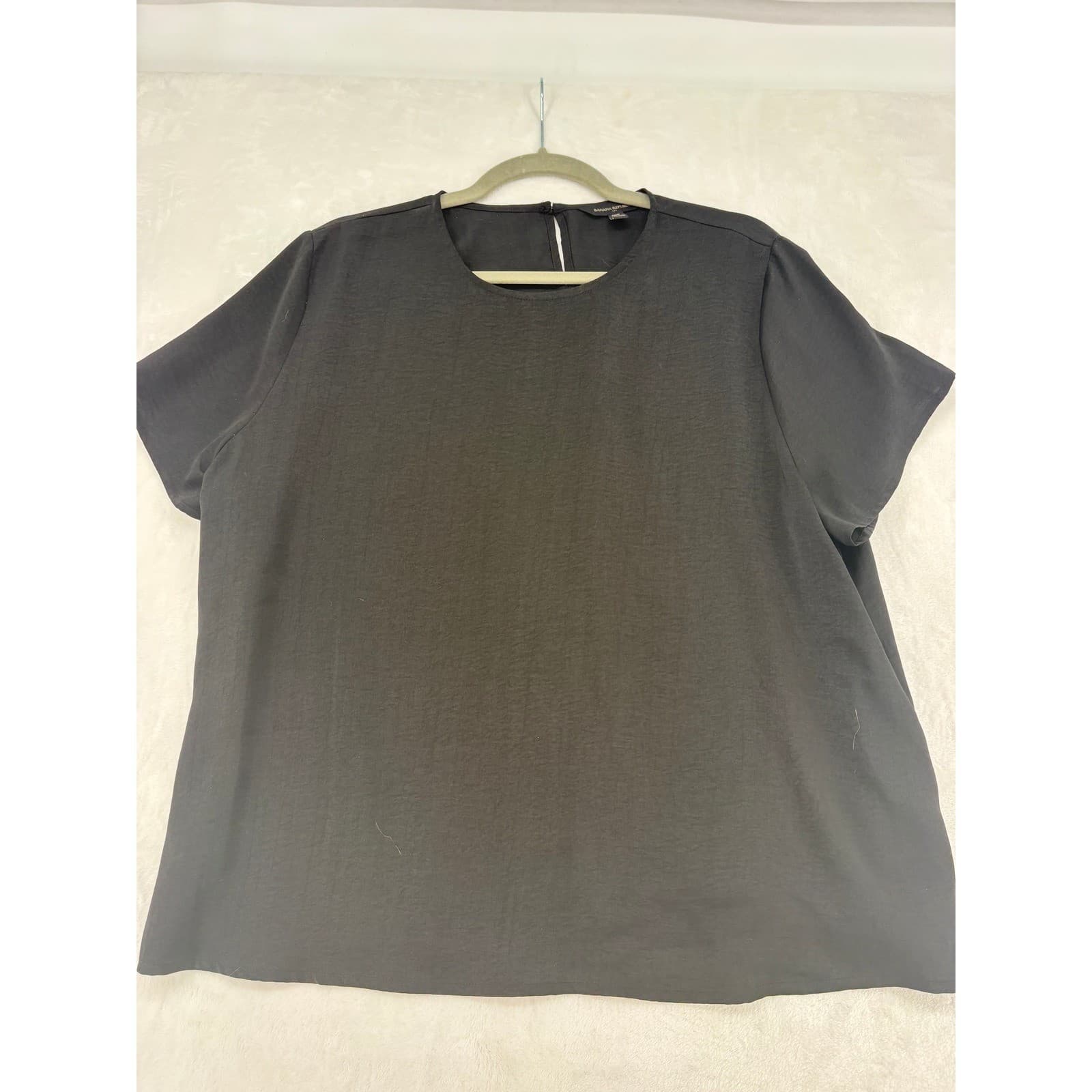Banana Republic Blouse Womens XL Petite Top Black Short Sleeve Textured