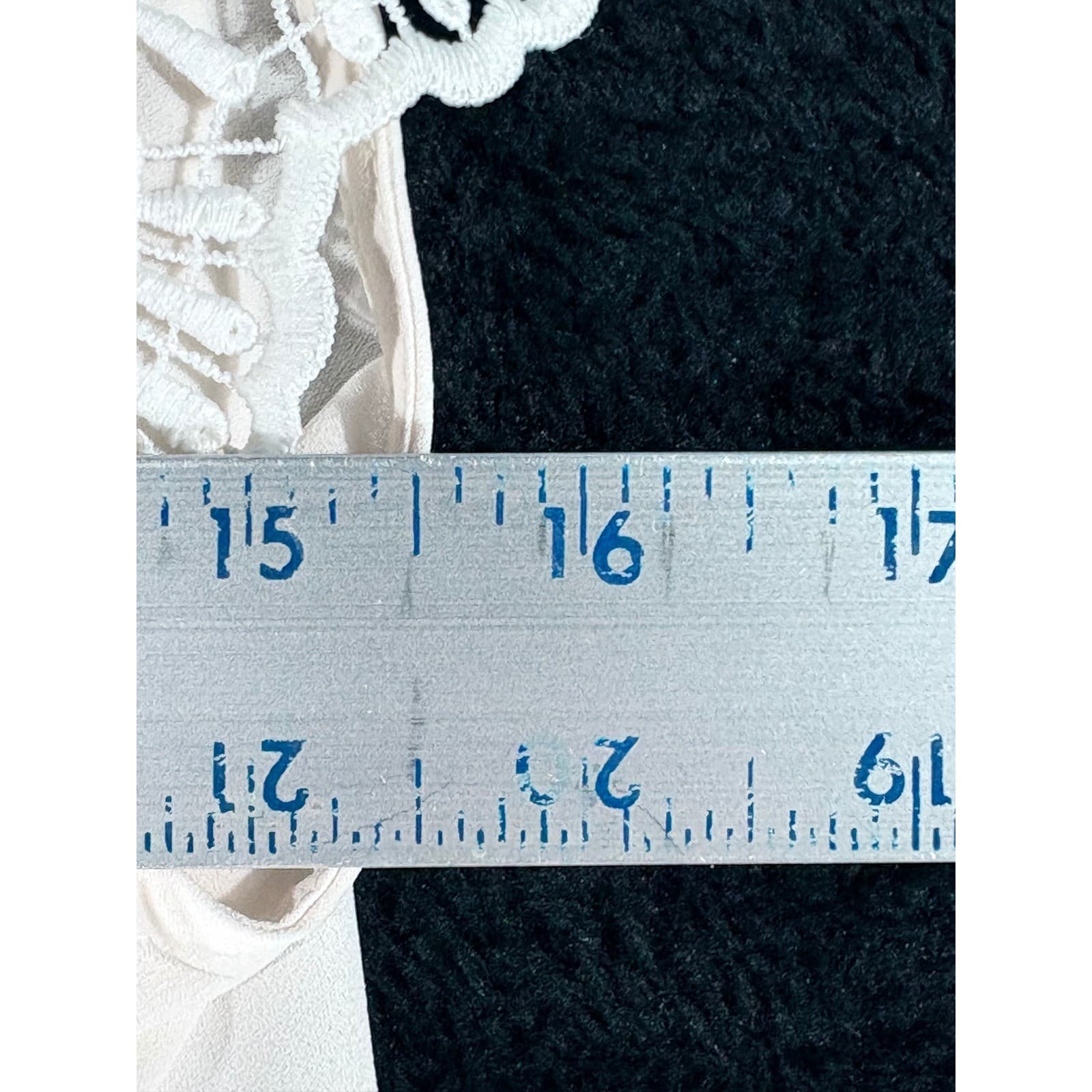 Express Women's Sleeveless Lace Trim Keyhole Neck Blouse Top - Thumbnail 4