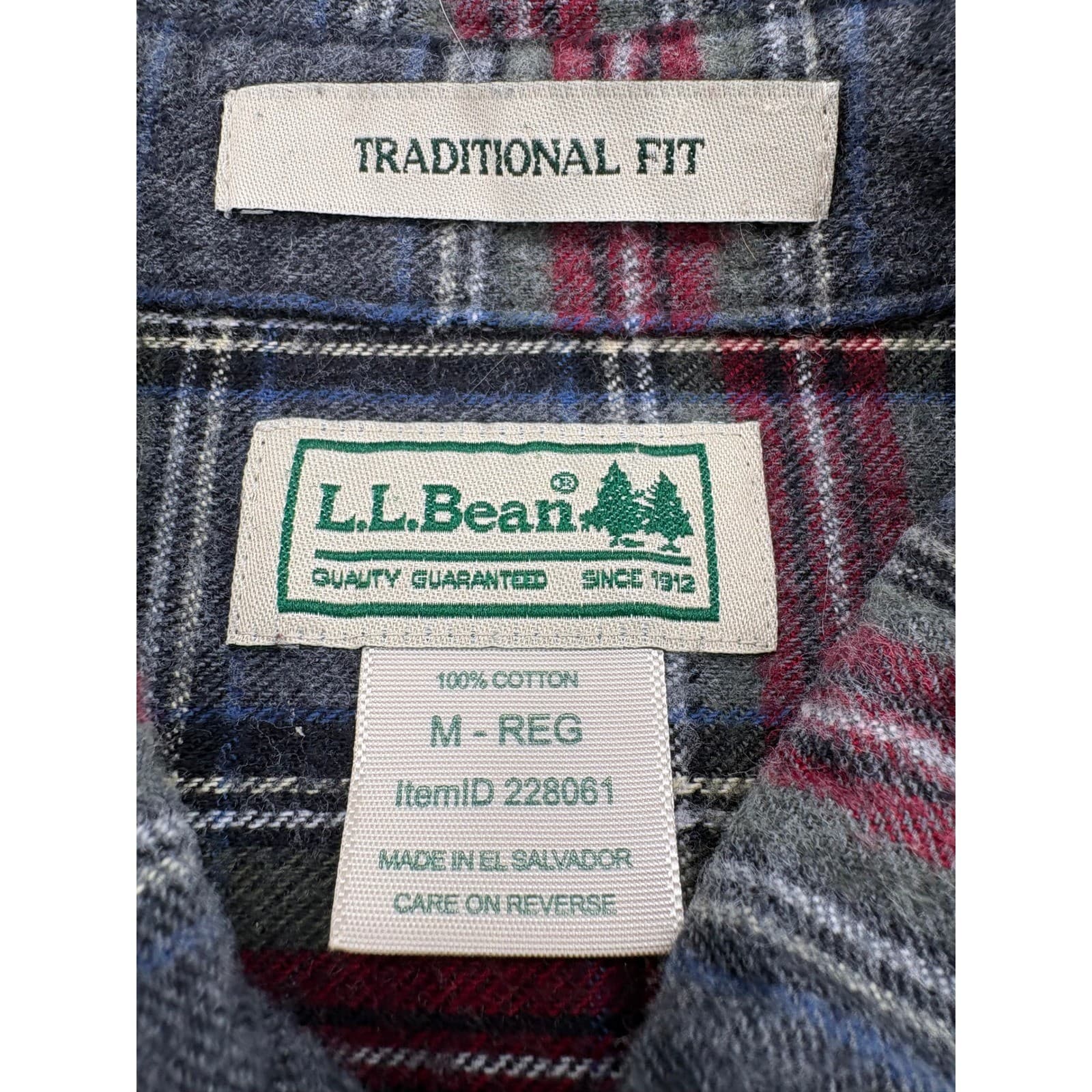 L.L. Bean Flannel Shirt Mens Medium Shirt Grey Red Plaid Traditional Fit 228061 - Thumbnail 2