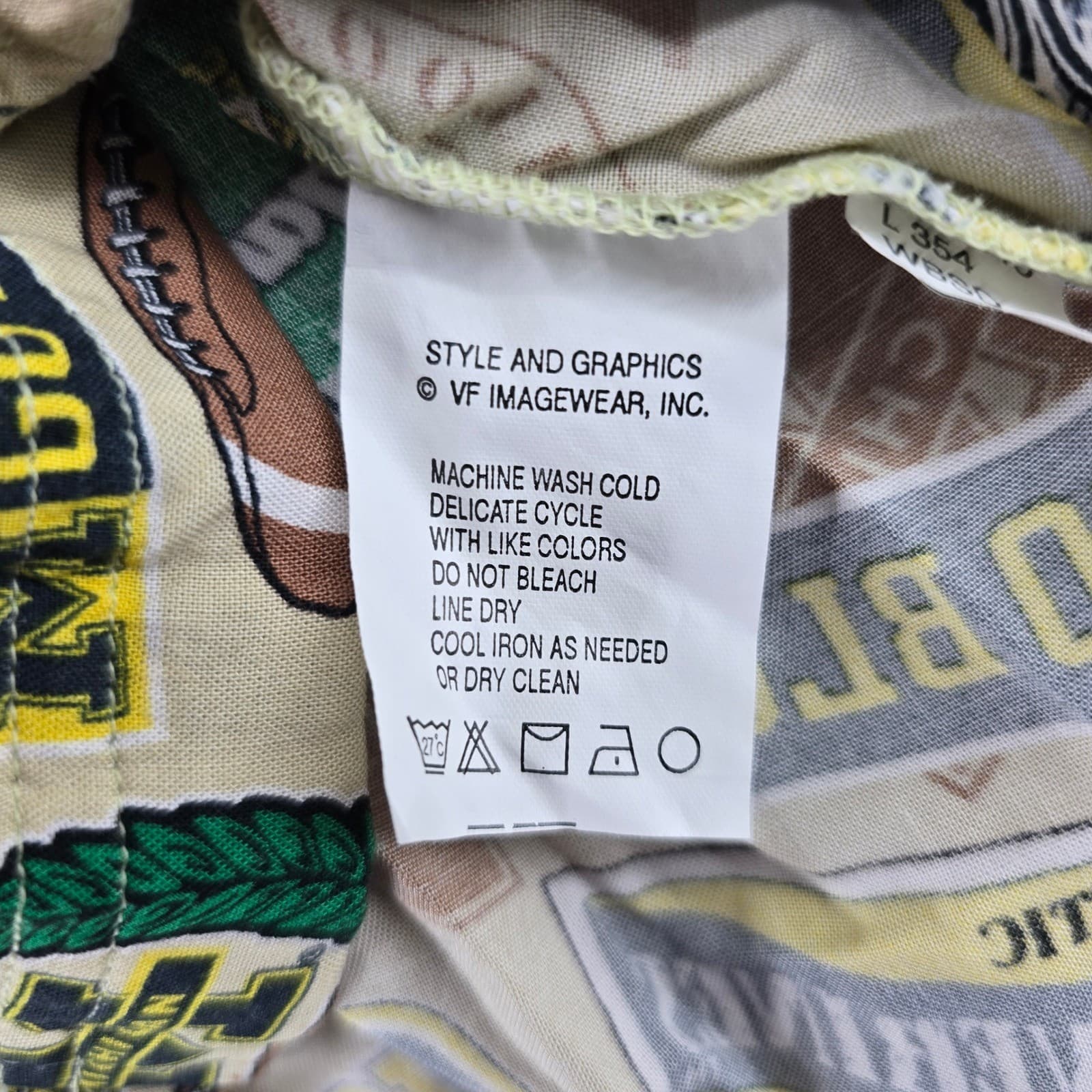Lee Sport Button Up Mens 2XL Button Up Beige Michigan Wolverines All Over Print - Thumbnail 3