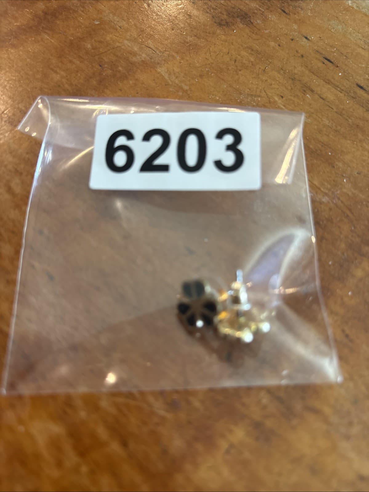 Pilgrim Black Enamel Flower Stud Earrings Gold Tone Floral Signed - Thumbnail 3