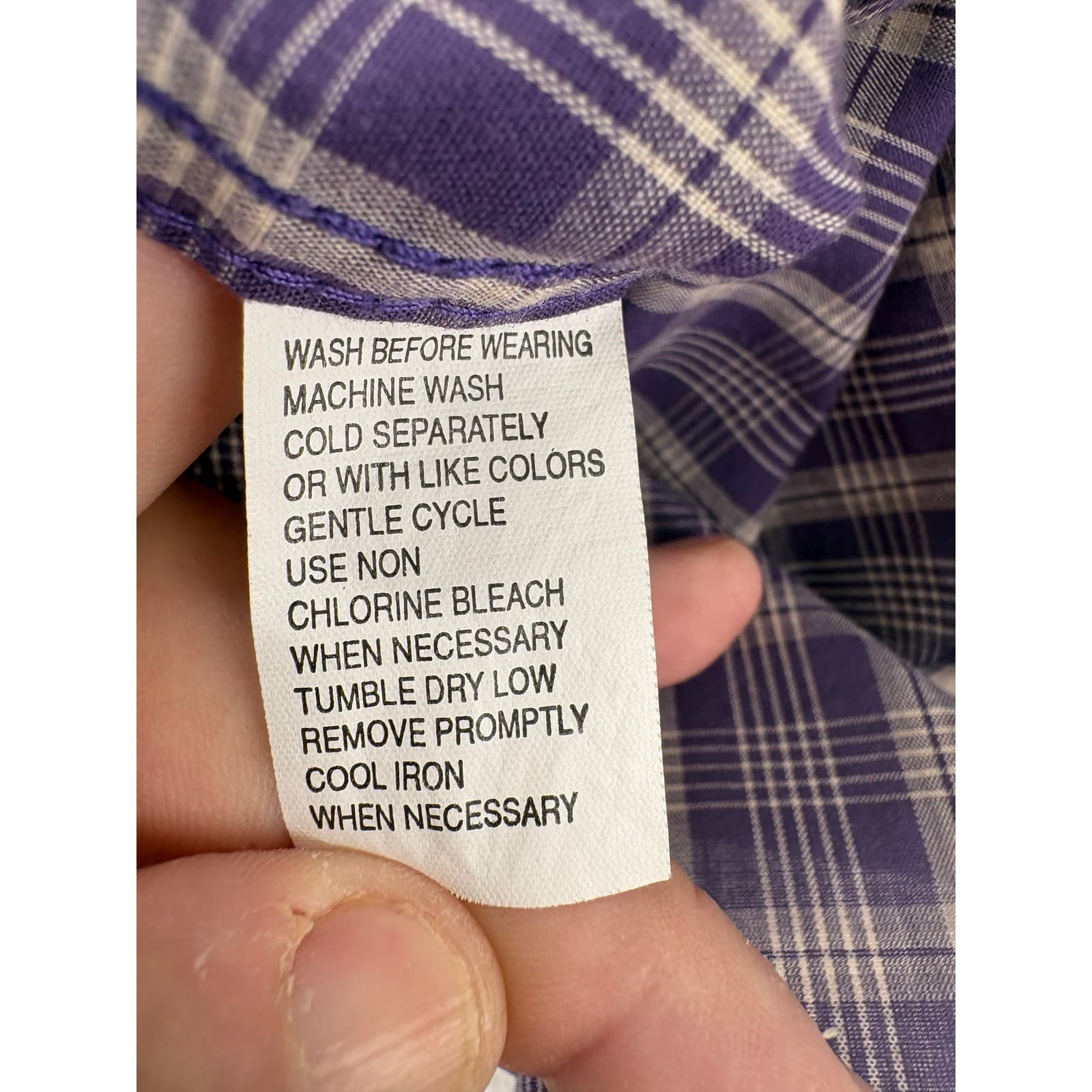 Chesterfield Button Down Mens Size M Shirt Purple Plaid Wrinkle Resistant - Thumbnail 7