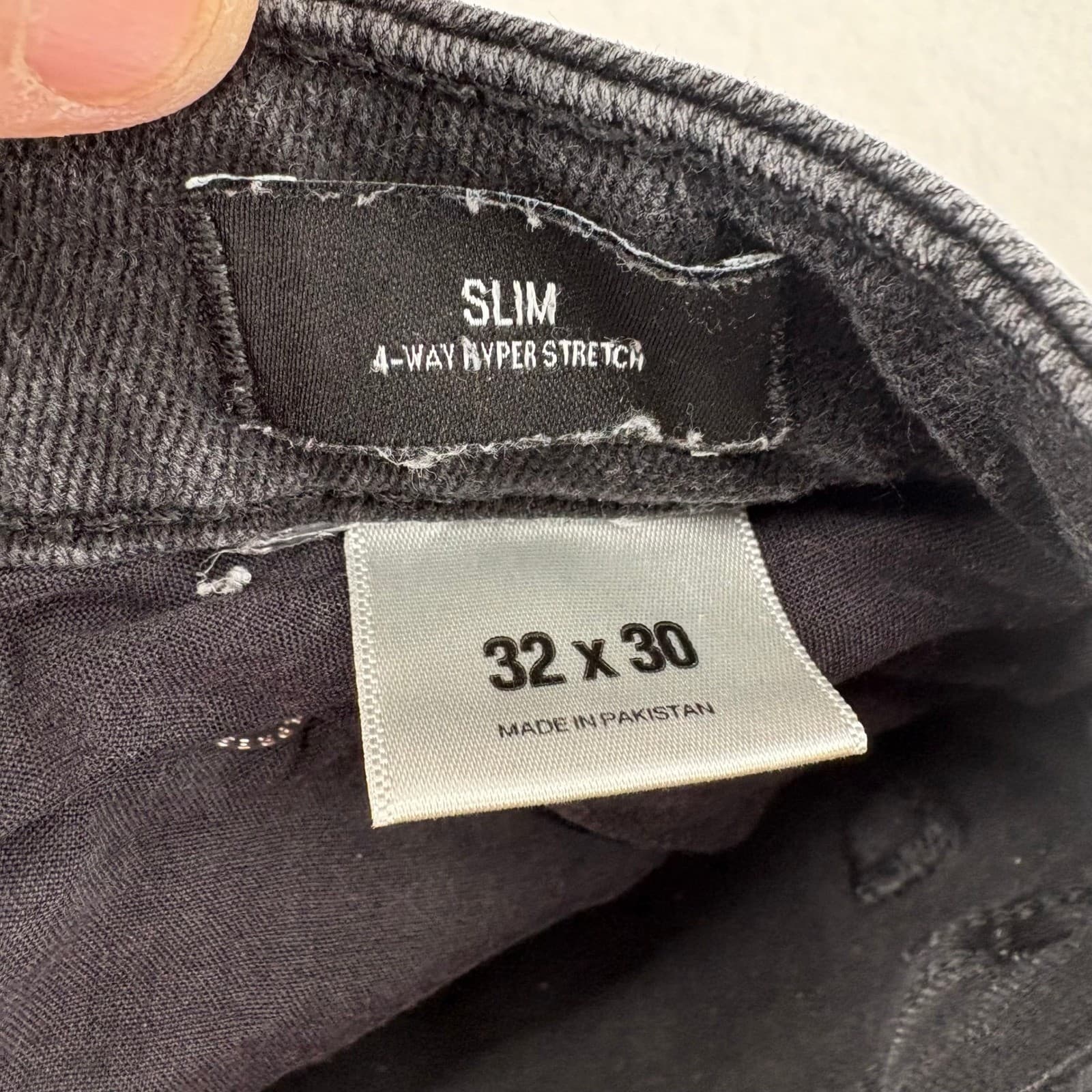 Express Jeans Mens 32x30 Slim Black 4-Way Hyper Stretch Distressed Denim - Thumbnail 6