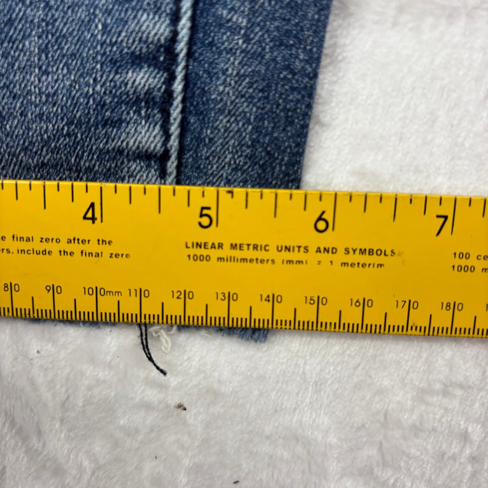 Judy Blue Jeans Womens 3/26 Relaxed Fit Blue Distressed Raw Hem JB88191 - Thumbnail 10