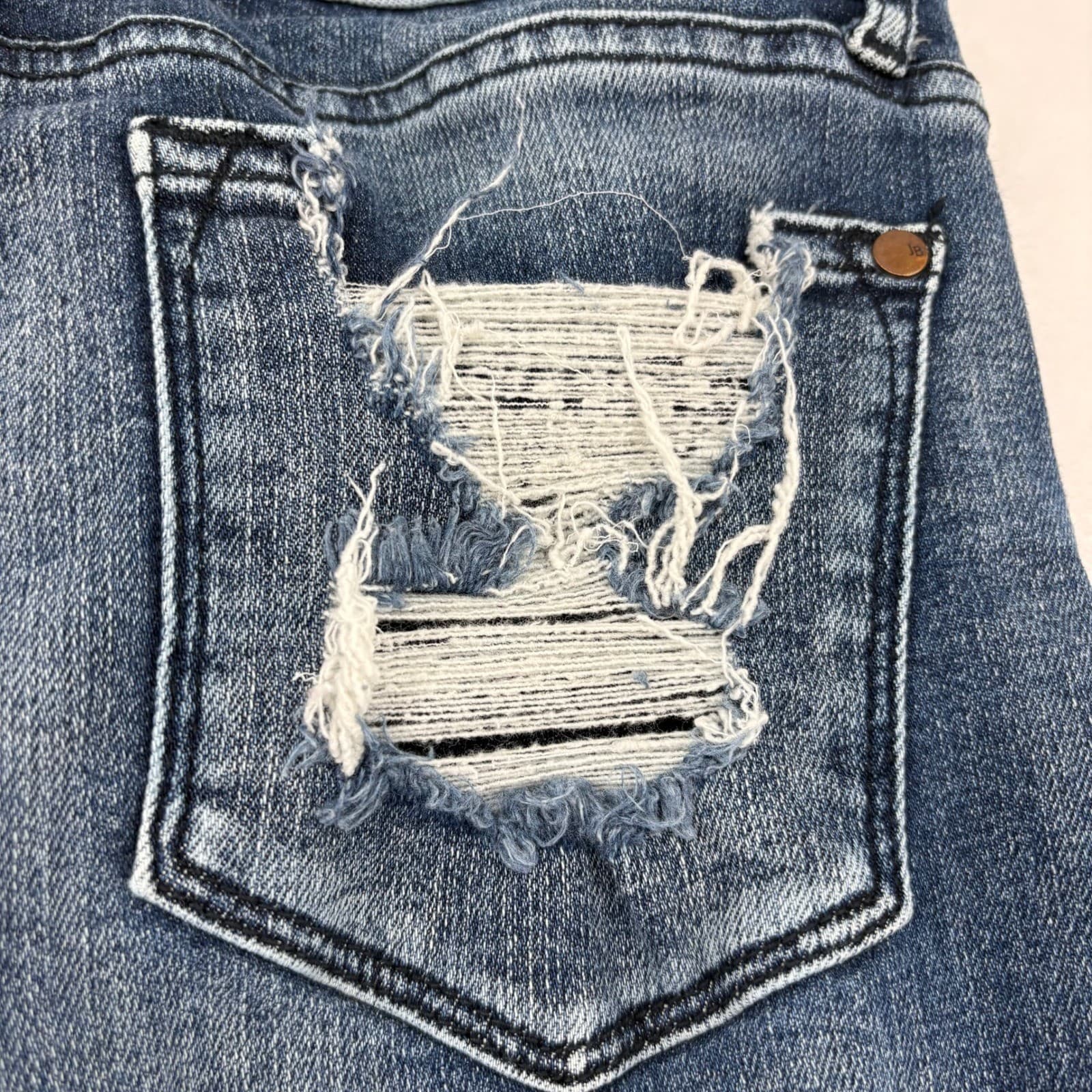 Judy Blue Jeans Womens 3/26 Relaxed Fit Blue Distressed Raw Hem JB88191 - Thumbnail 6