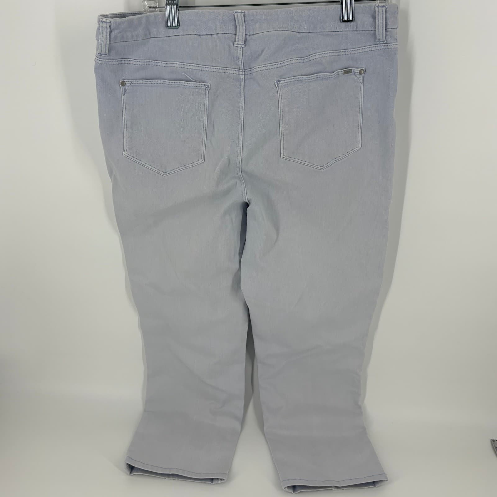 Chicos SO Slimming Women's Denim Crop Pants Light Blue Comfort Stretch - Thumbnail 2
