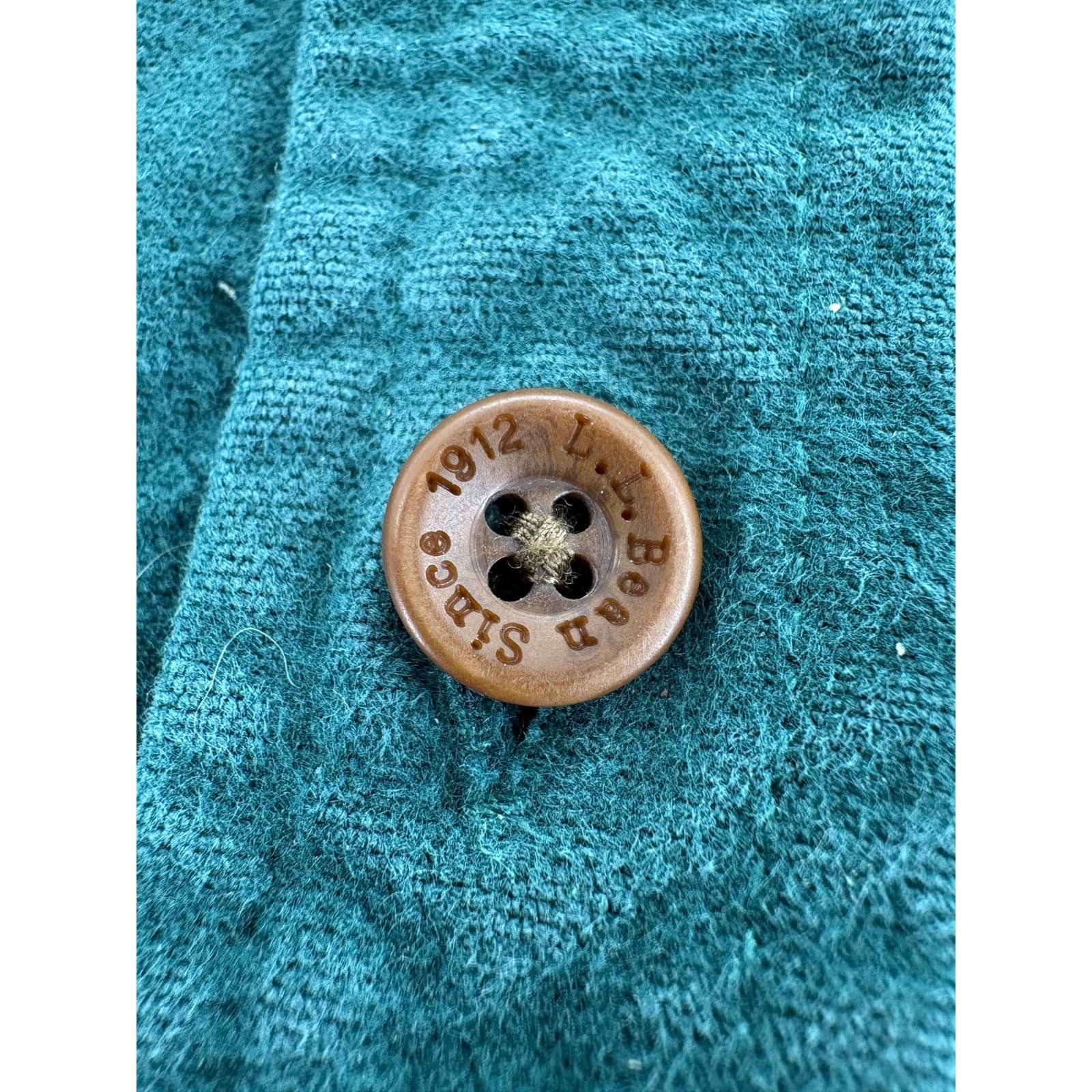 L.L. Bean Button Down Womens XL Pet Shirt Green Long Sleeve Cotton Corduroy - Thumbnail 3