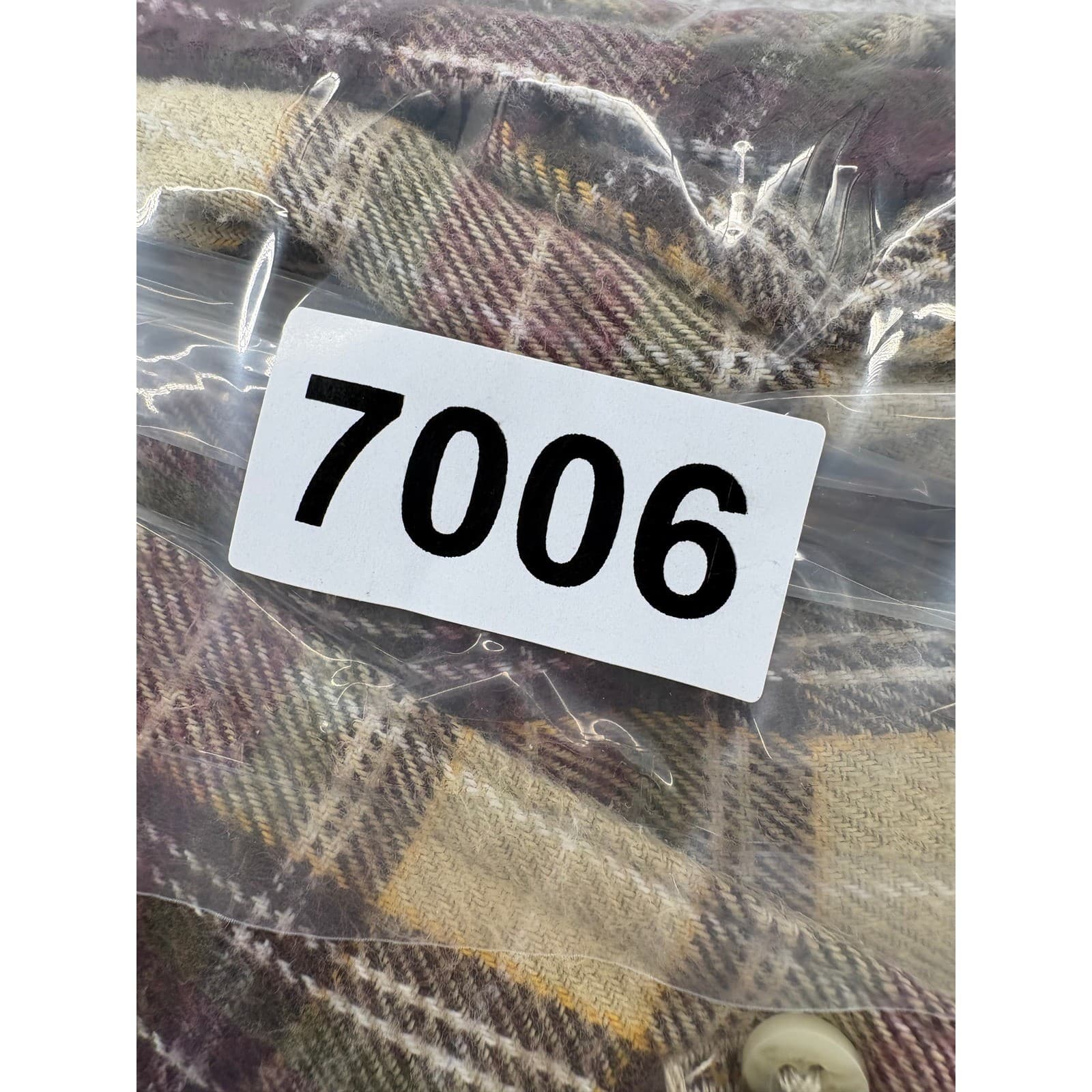 L.L. Bean Flannel Mens XL Regular Shirt Burgundy Plaid Cotton Button Down LS - Thumbnail 6