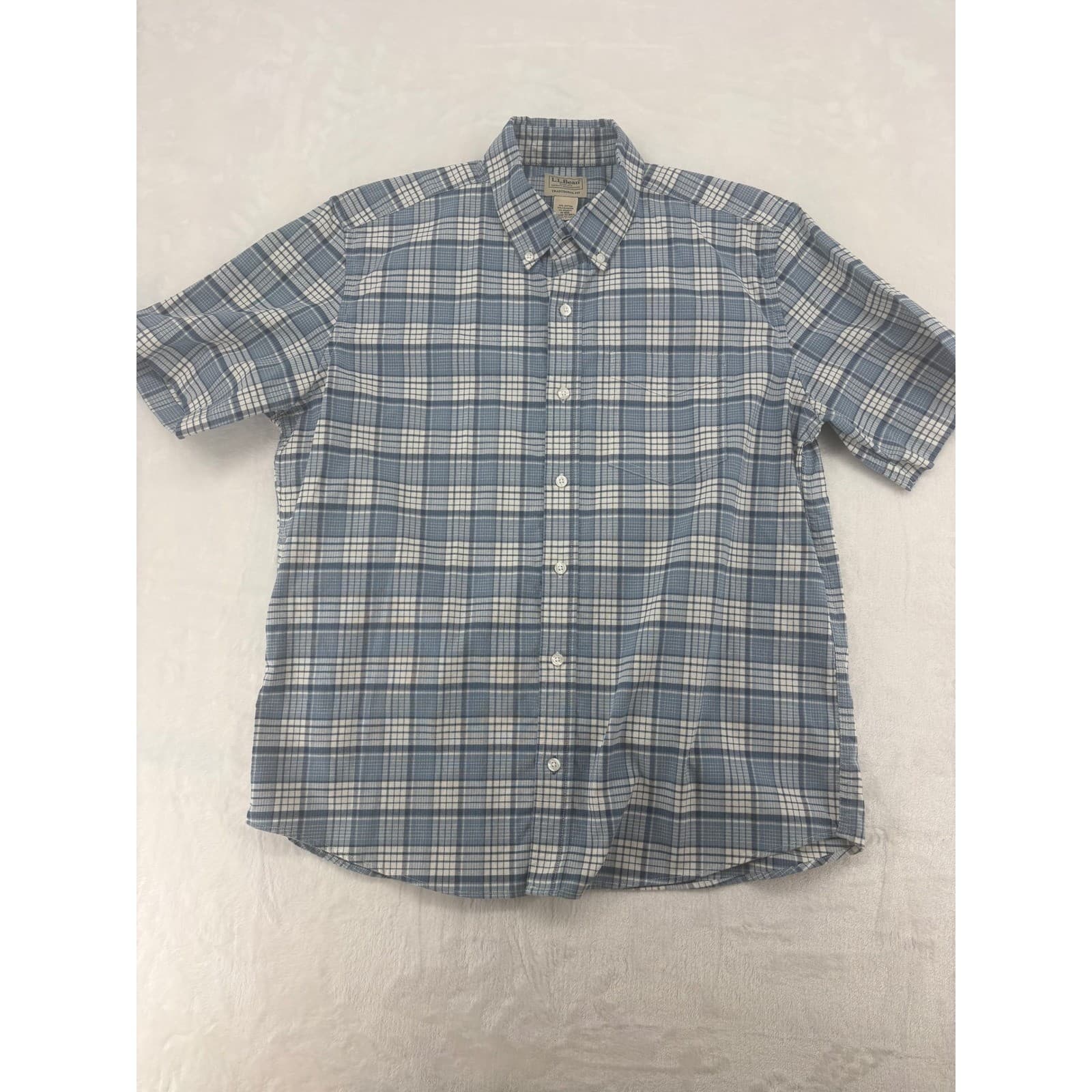 L.L.Bean Shirt Mens M Button Down Short Sleeve Blue Plaid Traditional Fit Cotton