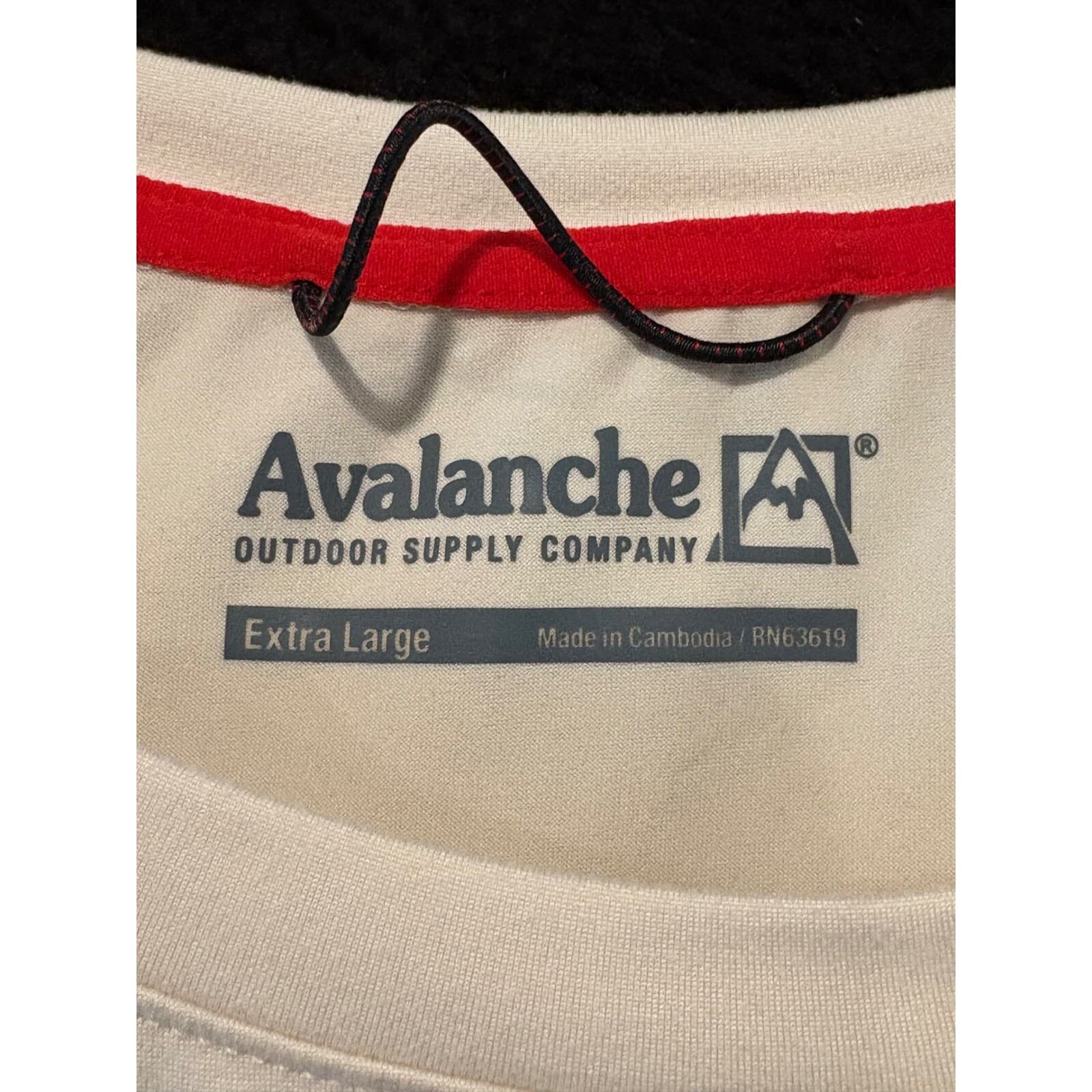 Avalanche T-Shirt Mens XL Beige Tech Pocket Activewear Outdoor Top XL - Thumbnail 2