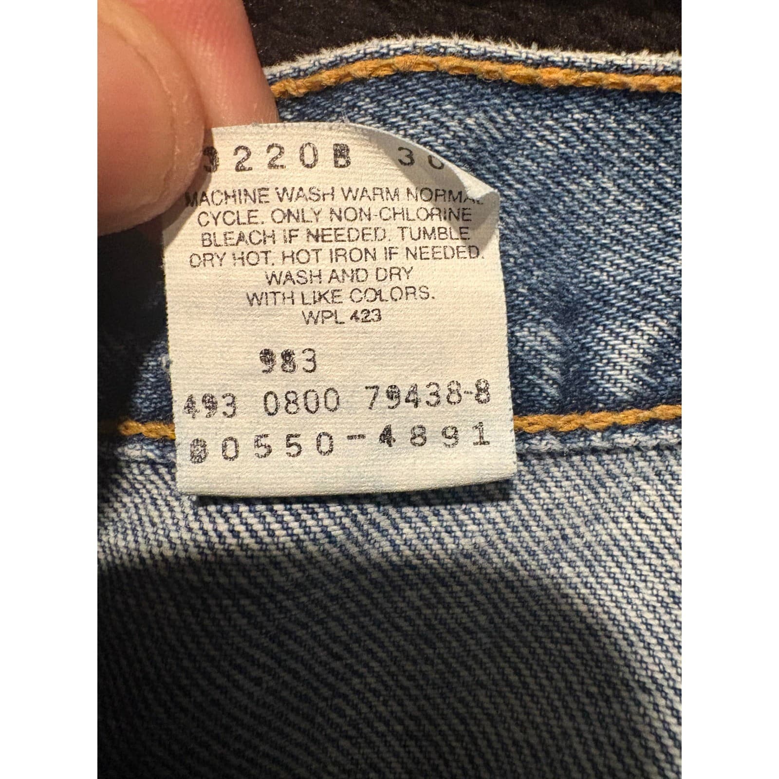 Levis 550 Relaxed Fit Jeans Men's Light Wash Denim Pants Size 42x30 Vintage - Thumbnail 6