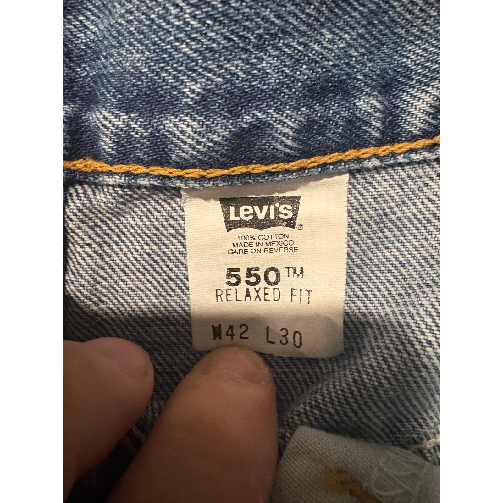 Levis 550 Relaxed Fit Jeans Men's Light Wash Denim Pants Size 42x30 Vintage - Thumbnail 5
