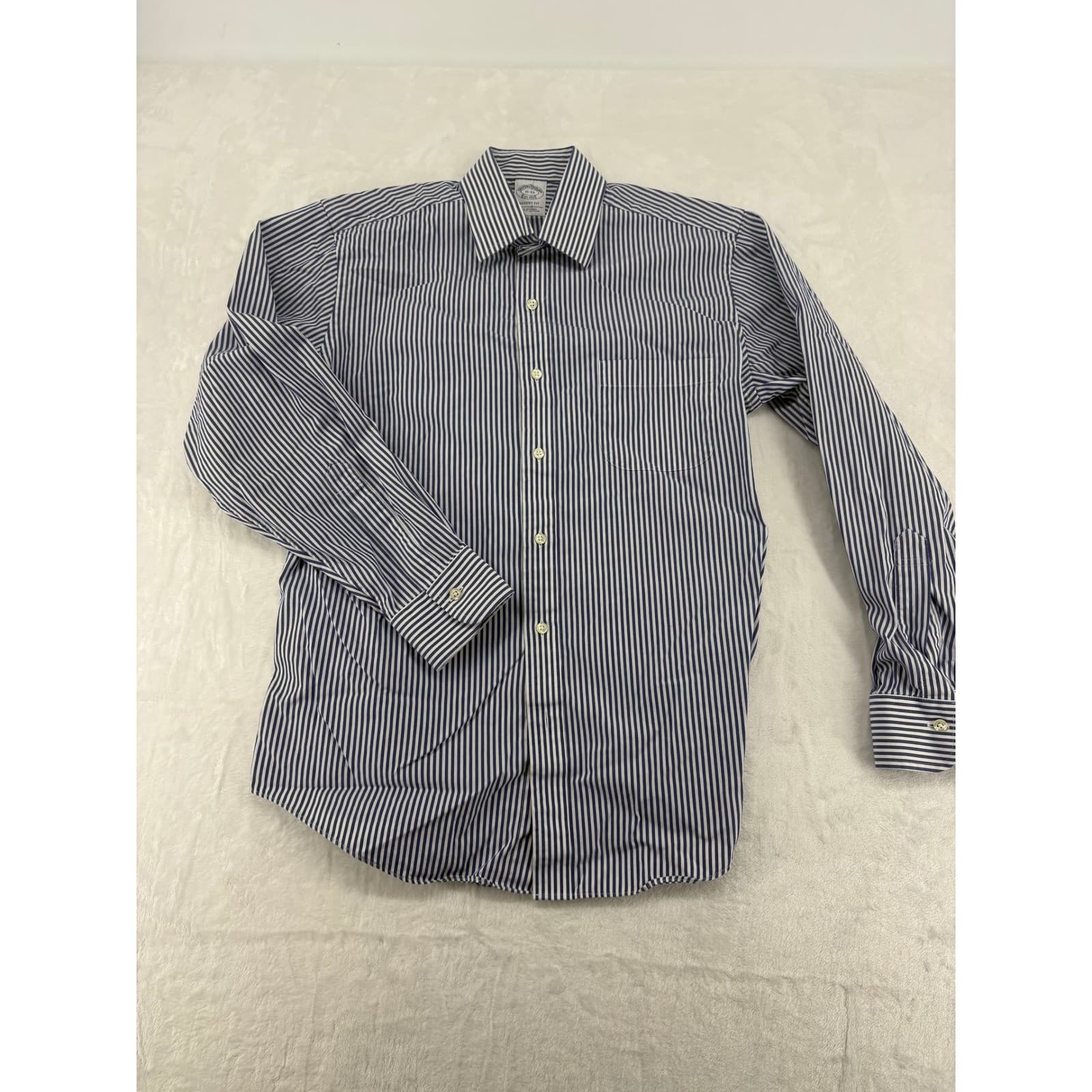 Brooks Brothers Button Down Mens 15-33 Shirt Blue White Striped Regent Fit