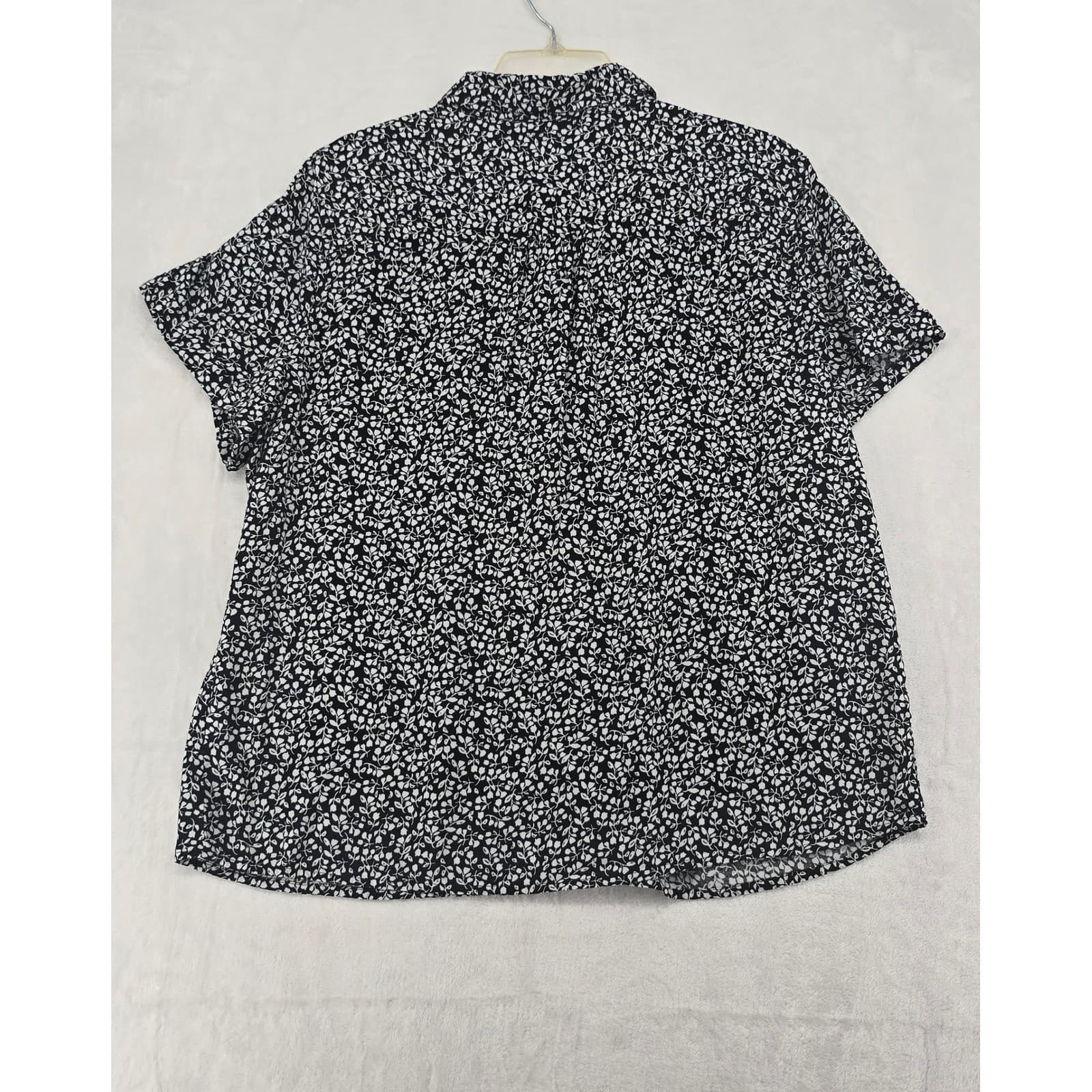 Croft & Barrow Button Down Womens PXL Blouse Black Floral Rayon Short Sleeve - Thumbnail 6