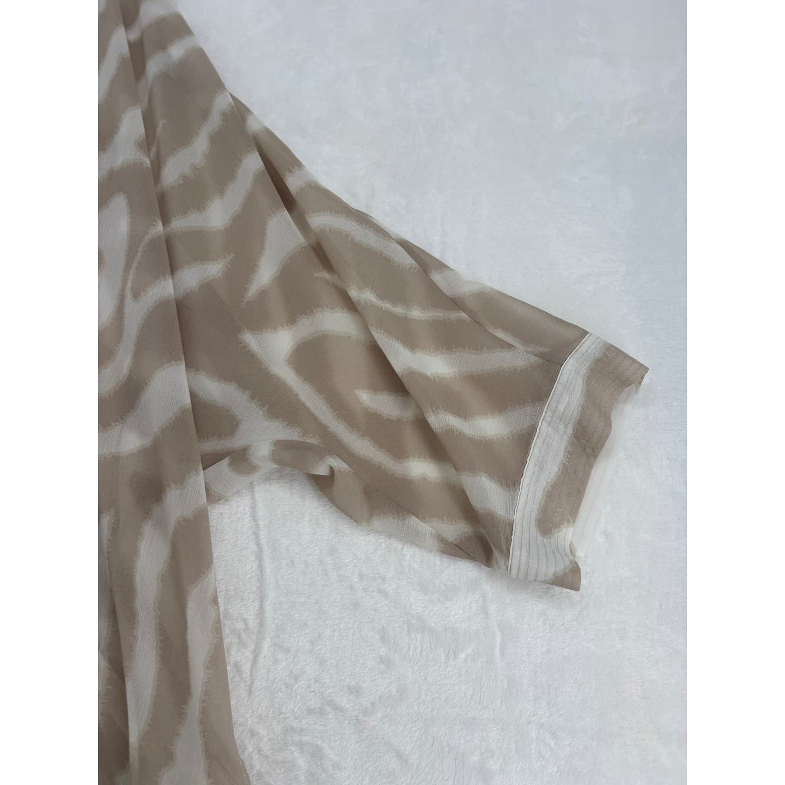 Chicos Poncho Blouse Womens 1 Top Tan White Zebra Print Sheer V-Neck Dolman 6261 - Thumbnail 2