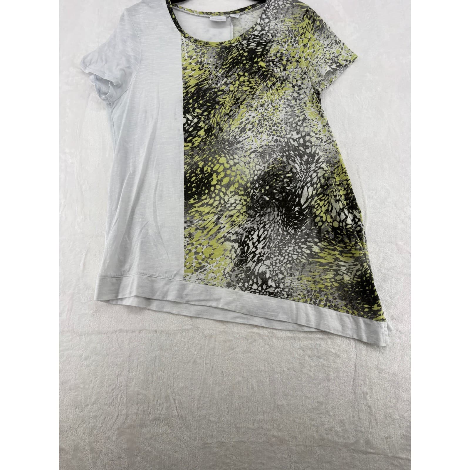 Weekends by Chico's Tee Womens 1 Shirt White Lime Animal Print Asymmetrical Hem - Thumbnail 5