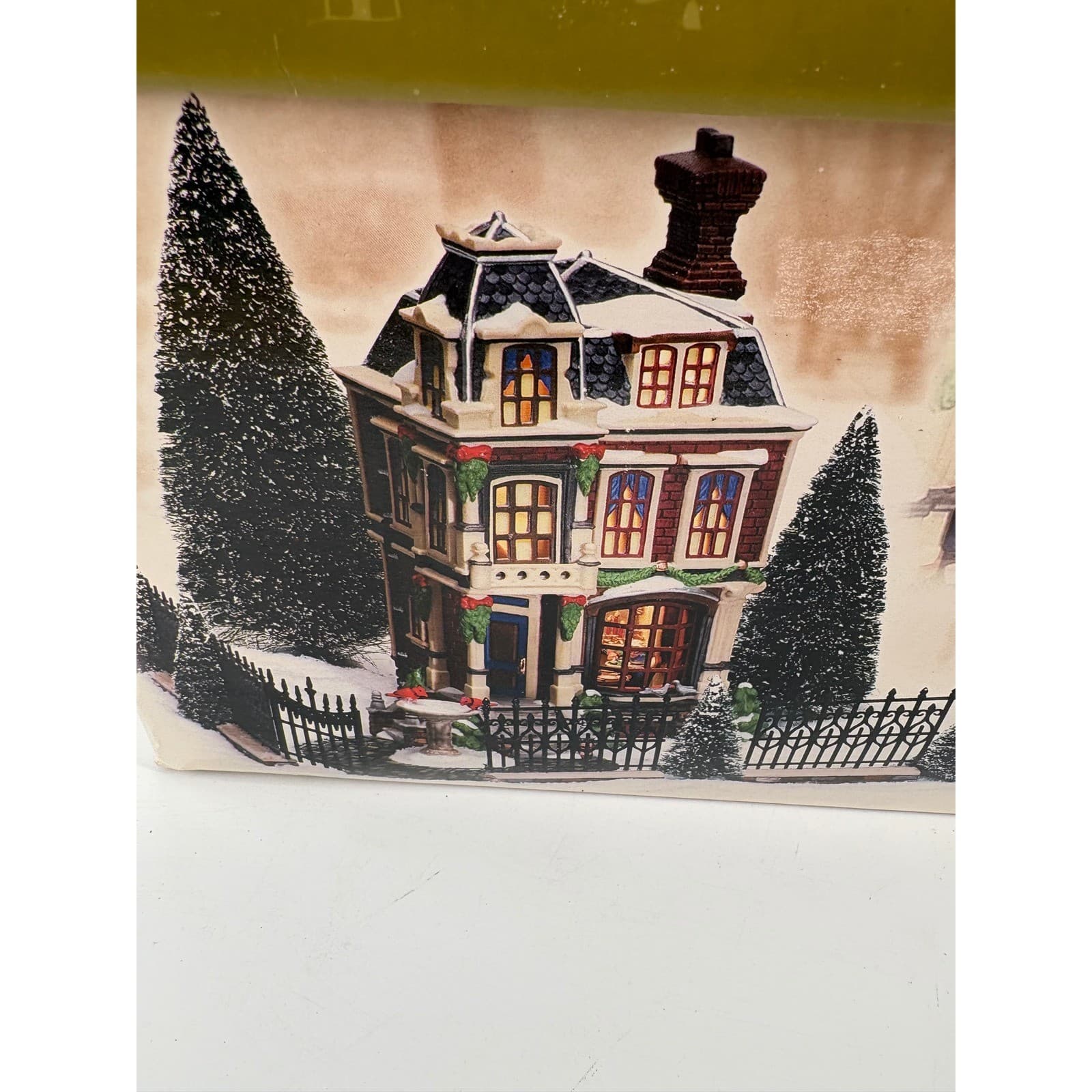 Department 56 Dickens Village Chancery Corner Gift Multicolor Porcelain House - Thumbnail 2
