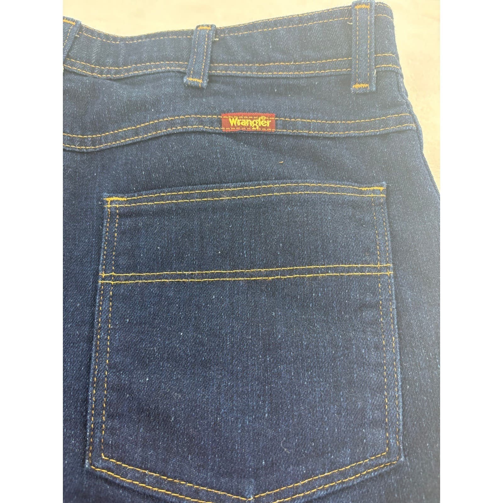 Wrangler Jeans Womens 36x29 Straight Leg Dark Wash Blue Denim 85498PS Vintage - Thumbnail 2