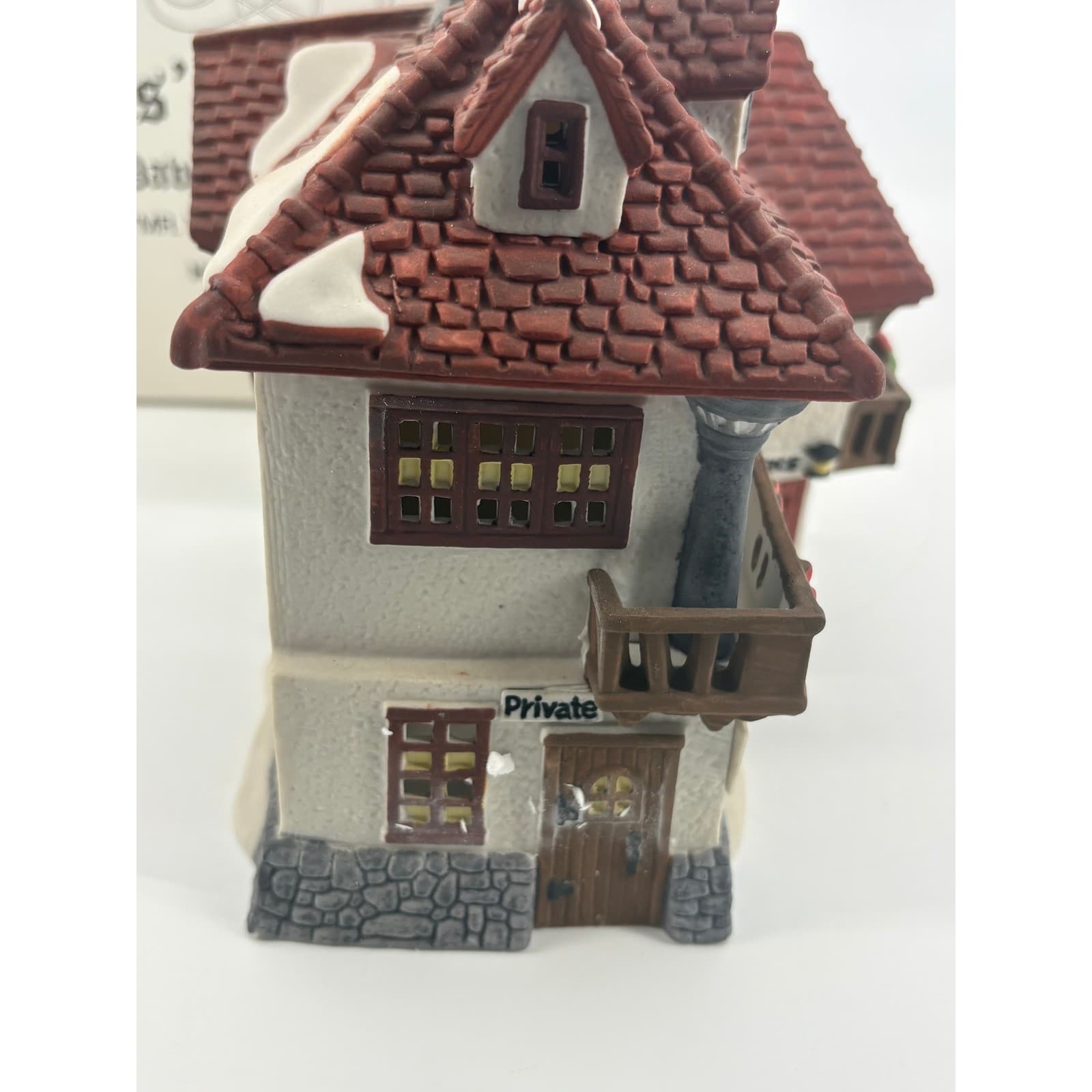 Department 56 Dickens Village Mr Wickfield Solicitor Porcelain House 5930-5 - Thumbnail 3