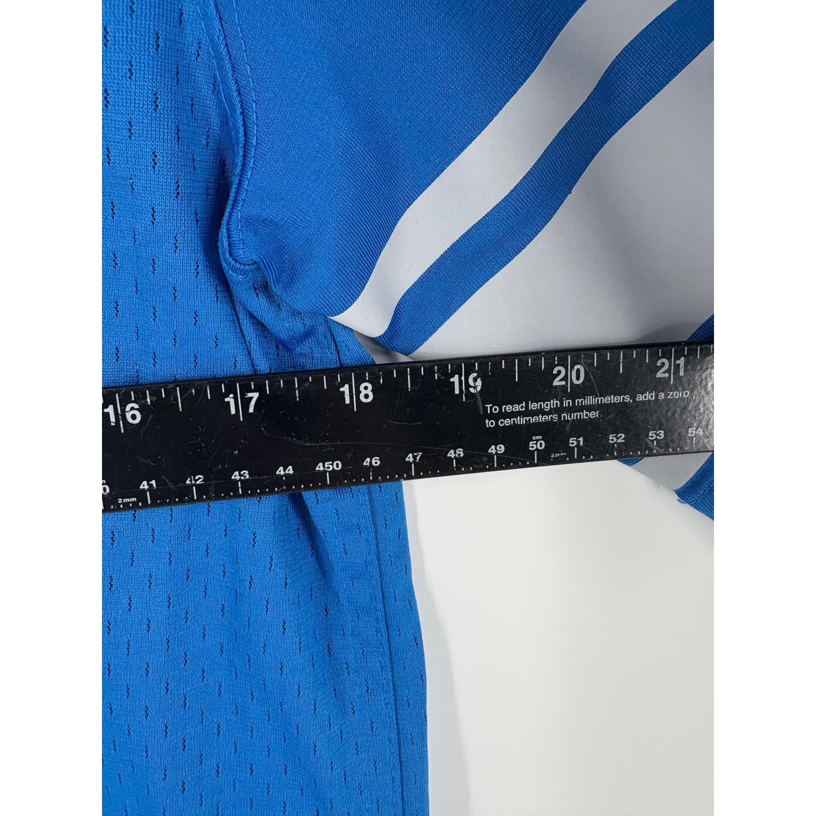 Detroit Lions NFL Nike 97 Hutchinson Jersey Men's Small Blue On Field - Thumbnail 5